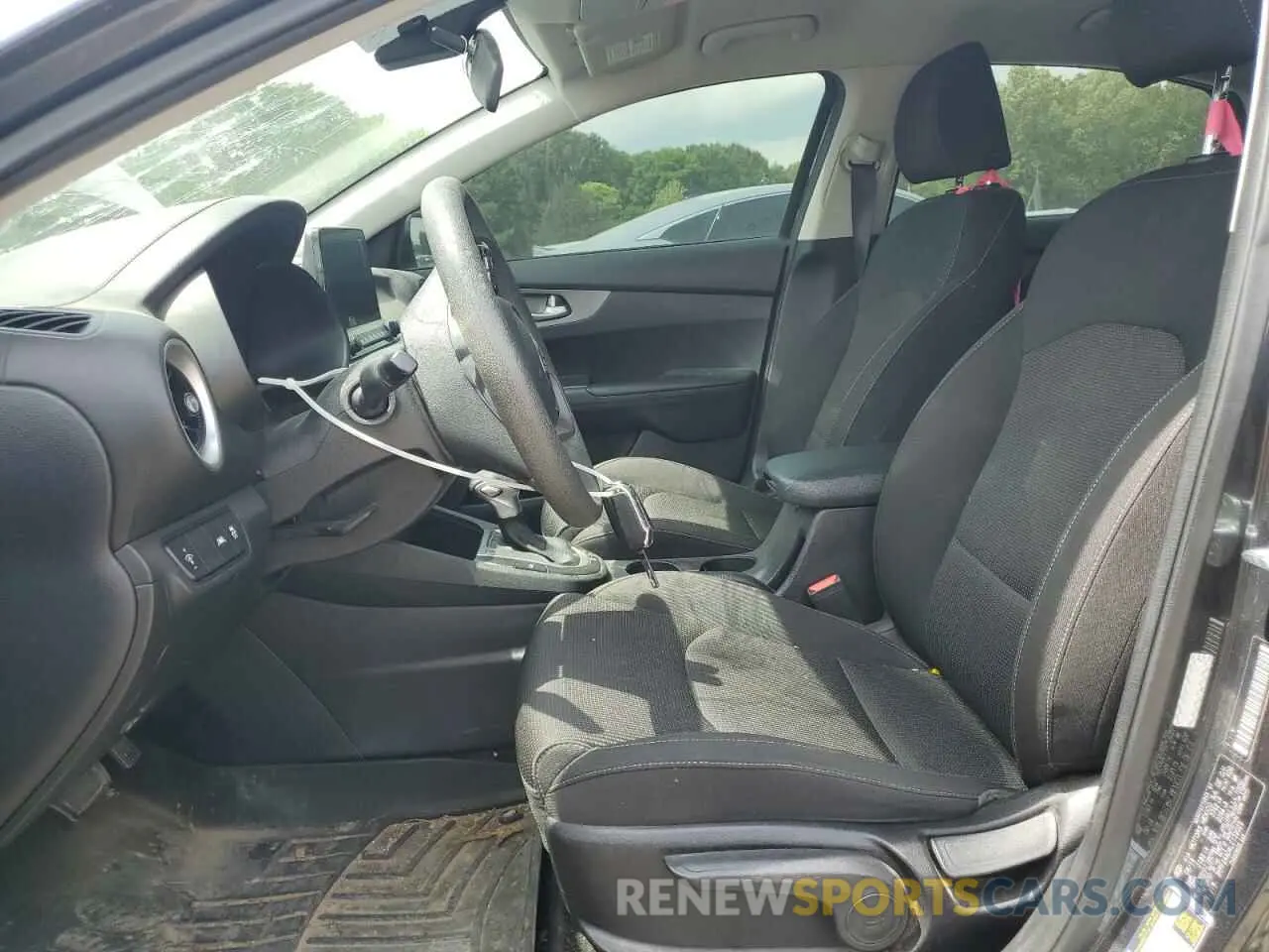7 Photograph of a damaged car 3KPF24AD4LE159029 KIA FORTE 2020