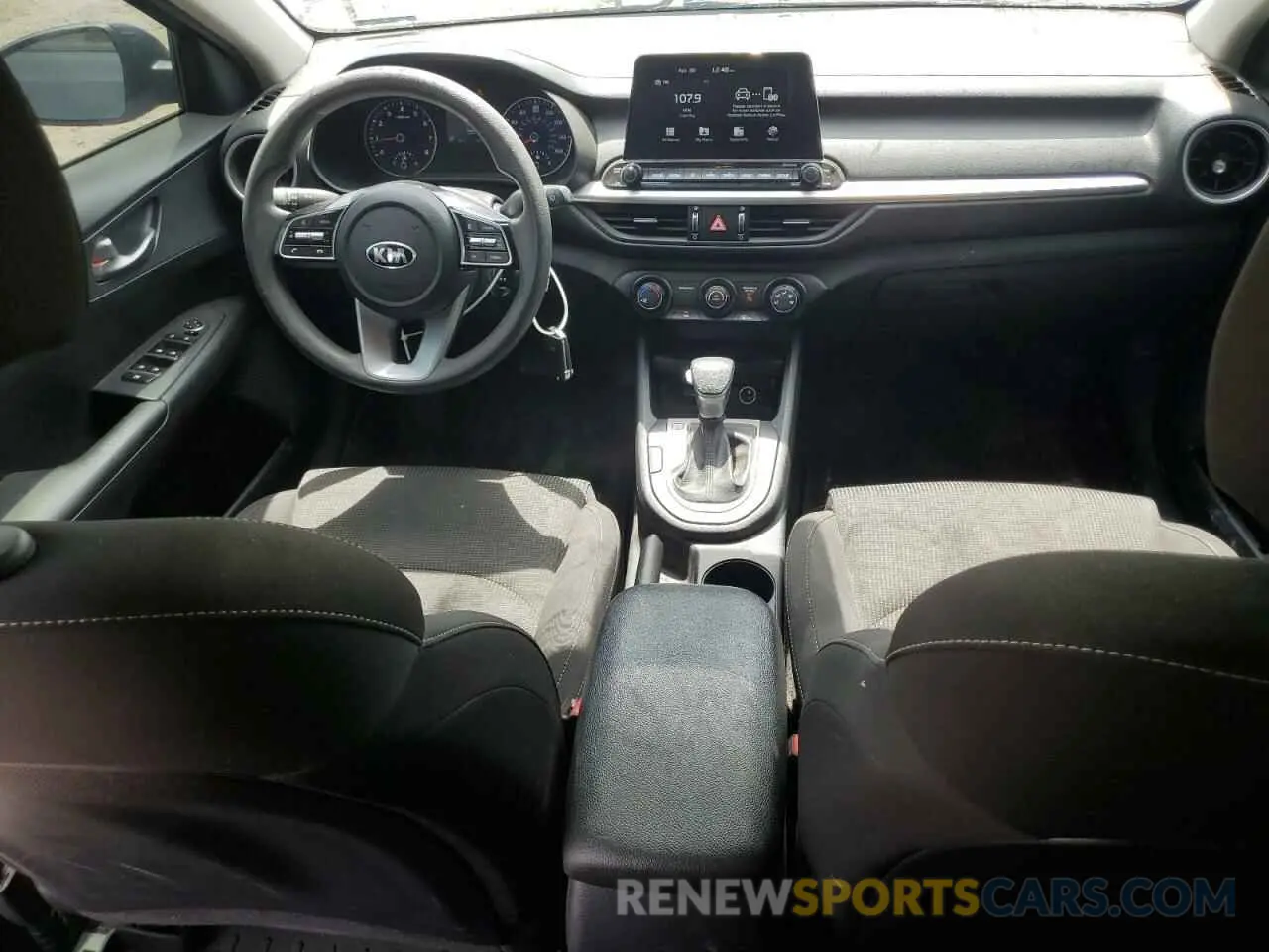 8 Photograph of a damaged car 3KPF24AD4LE159029 KIA FORTE 2020