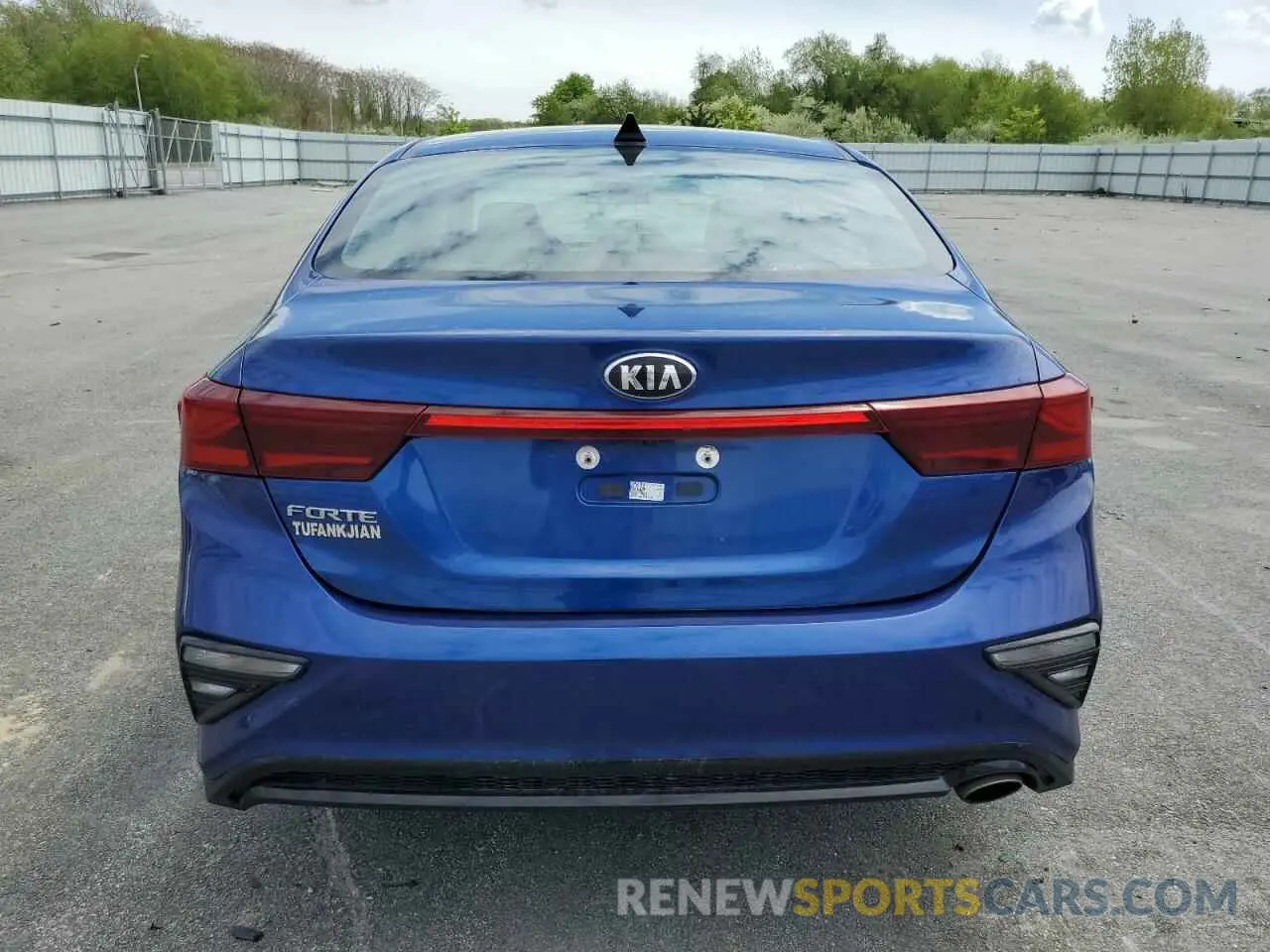 6 Photograph of a damaged car 3KPF24AD4LE163419 KIA FORTE 2020