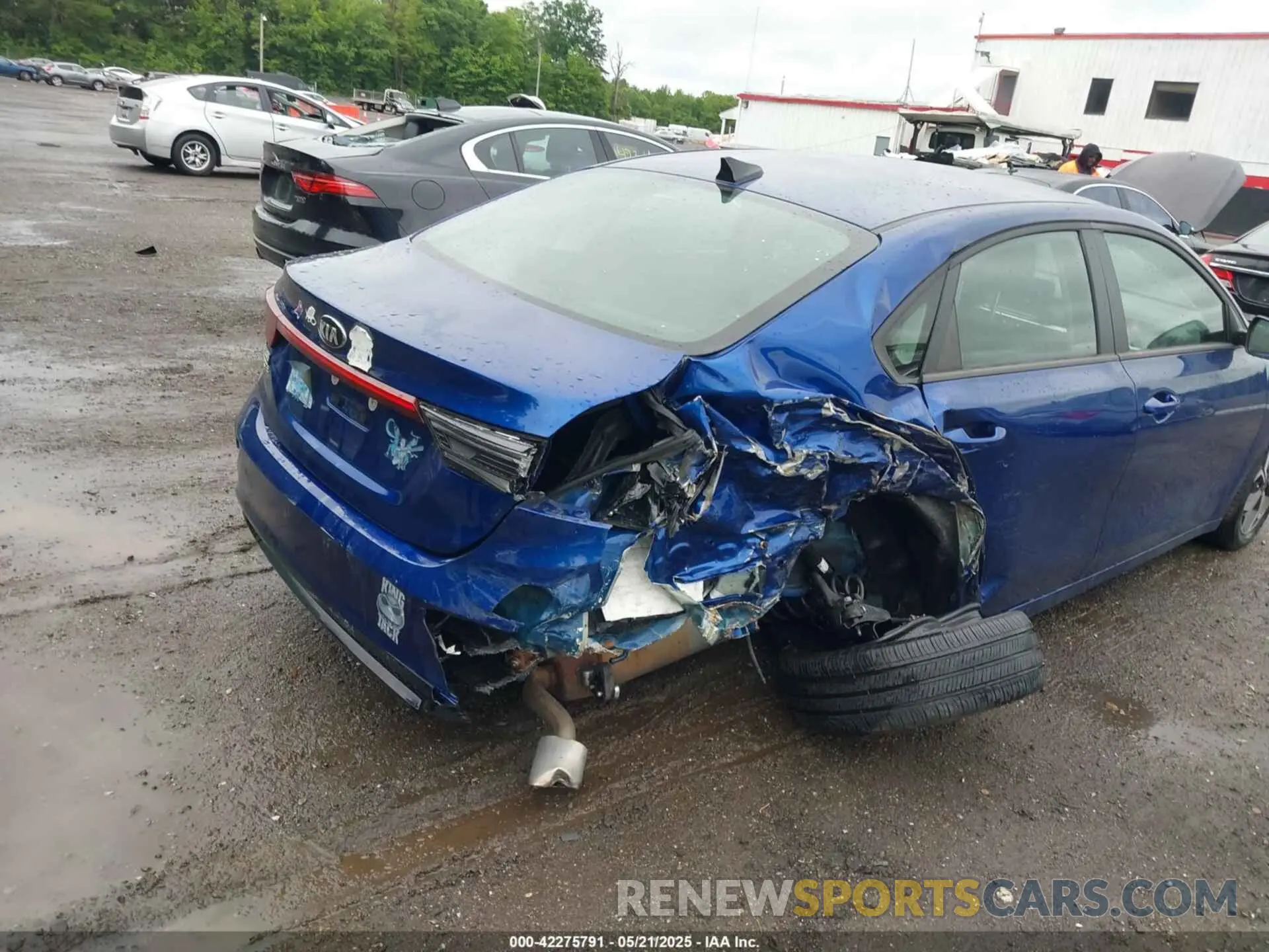 6 Photograph of a damaged car 3KPF24AD4LE163436 KIA FORTE 2020