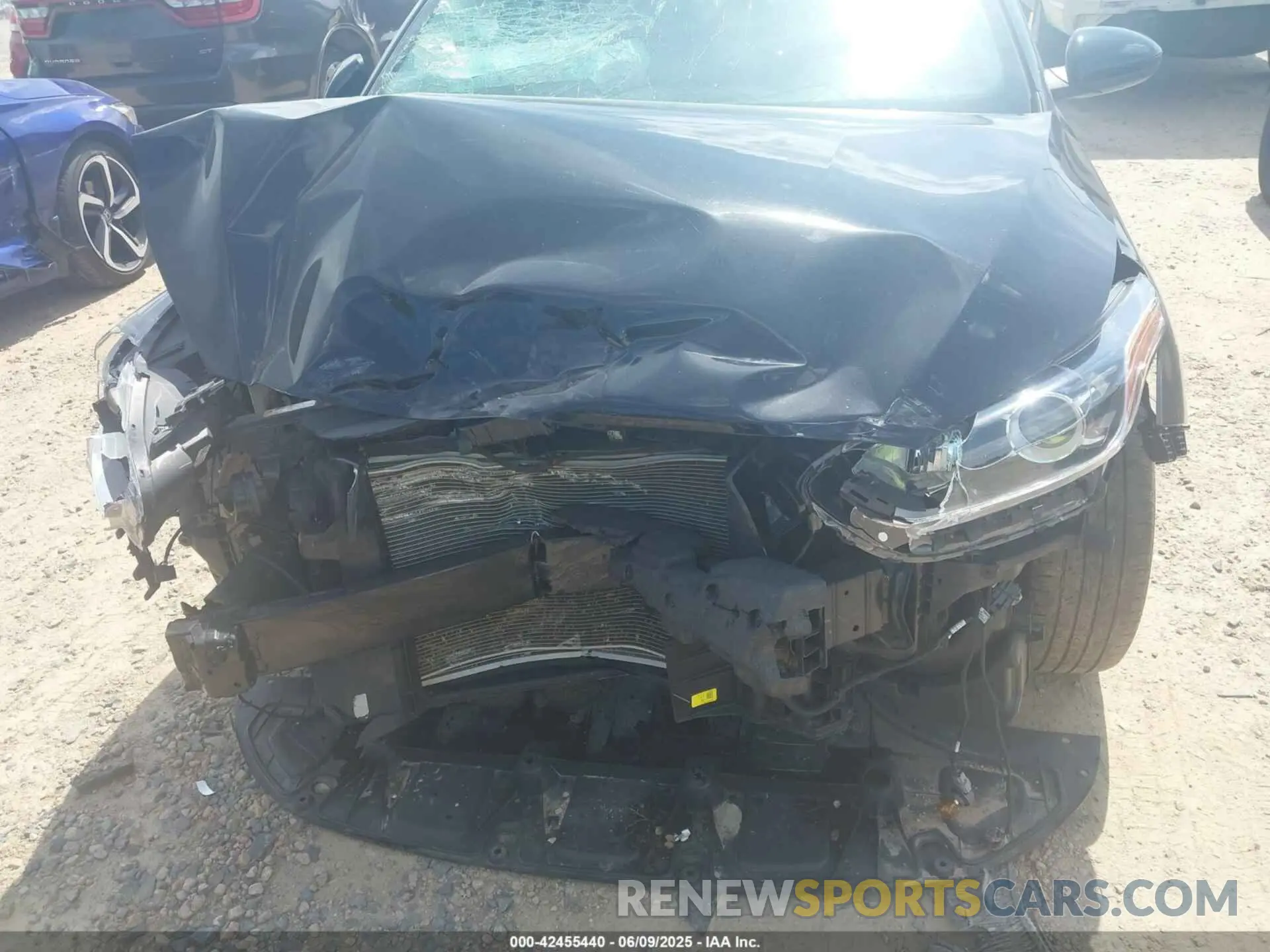 12 Photograph of a damaged car 3KPF24AD4LE175702 KIA FORTE 2020