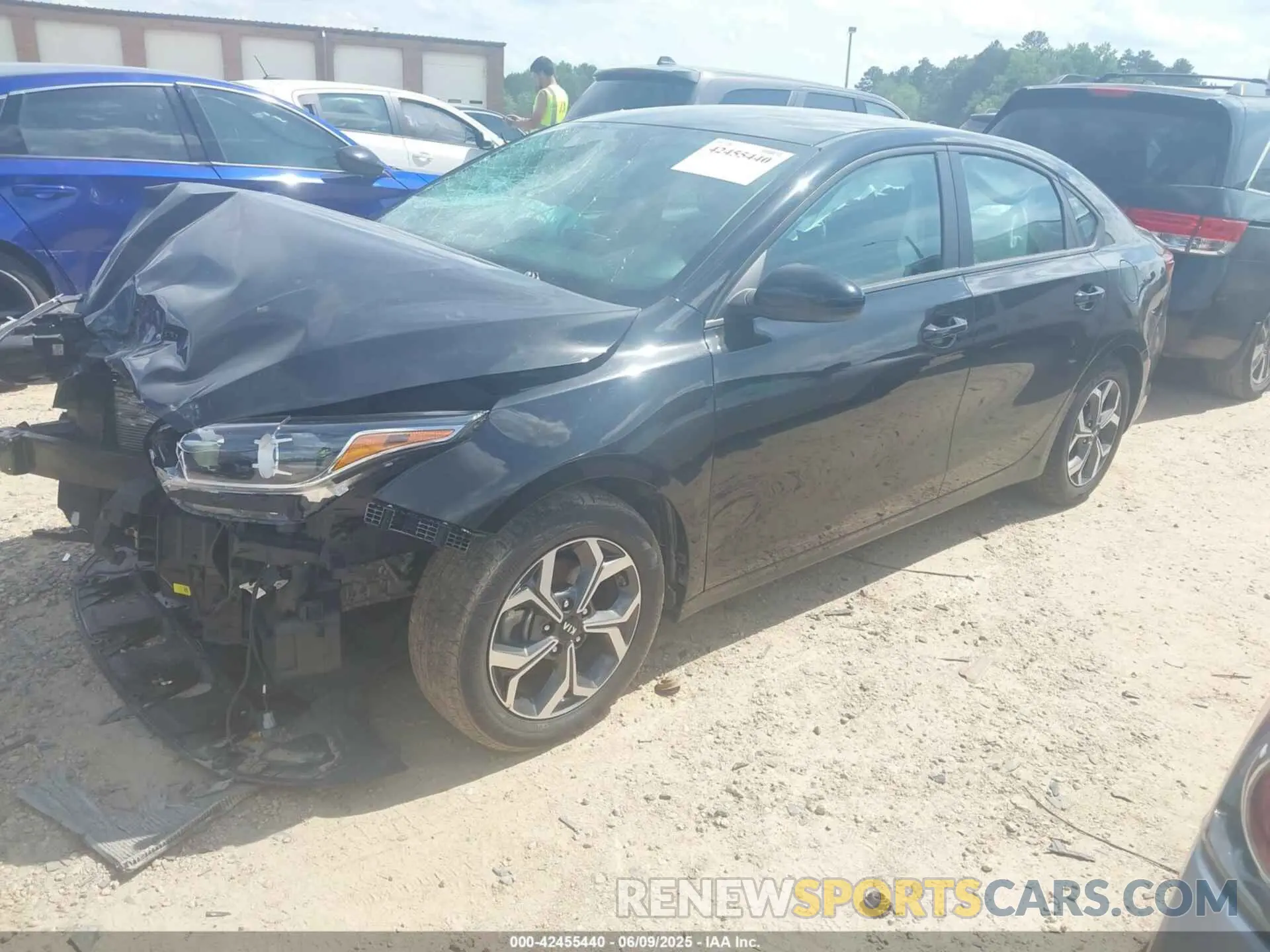 2 Photograph of a damaged car 3KPF24AD4LE175702 KIA FORTE 2020