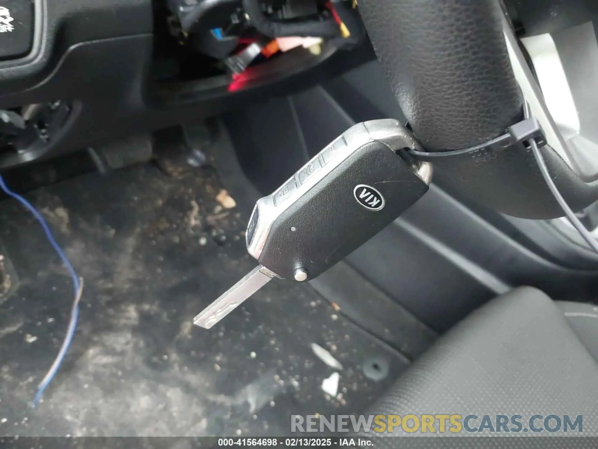 11 Photograph of a damaged car 3KPF24AD4LE184223 KIA FORTE 2020
