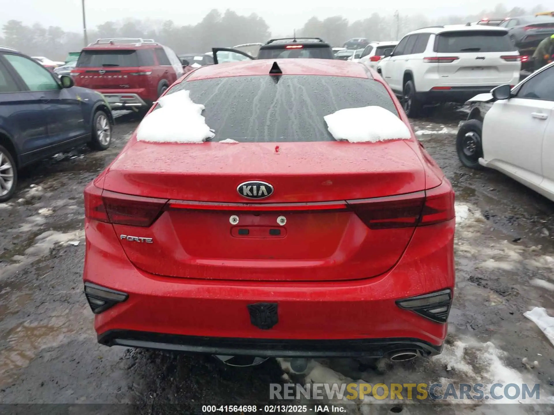 16 Photograph of a damaged car 3KPF24AD4LE184223 KIA FORTE 2020