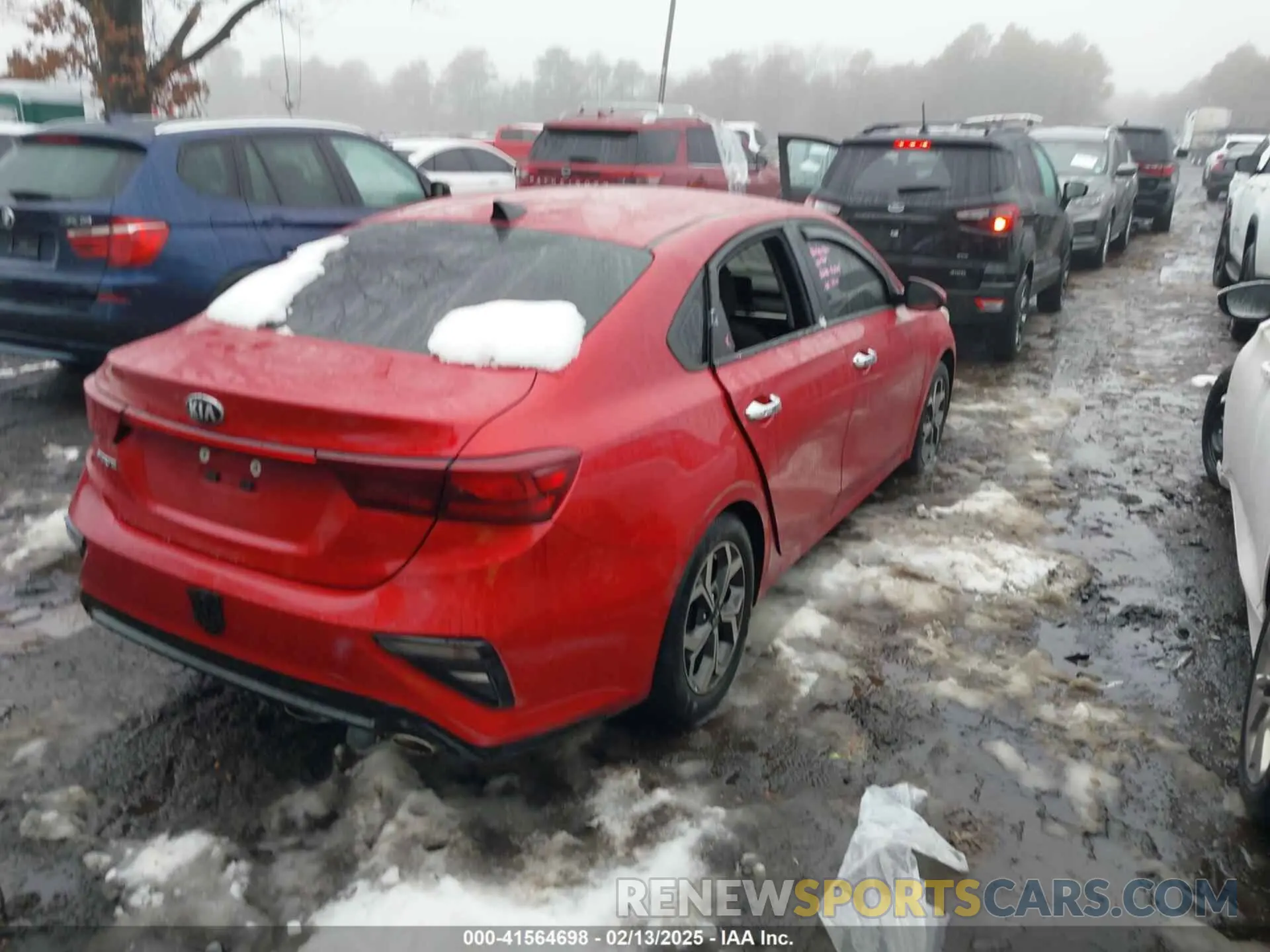 4 Photograph of a damaged car 3KPF24AD4LE184223 KIA FORTE 2020