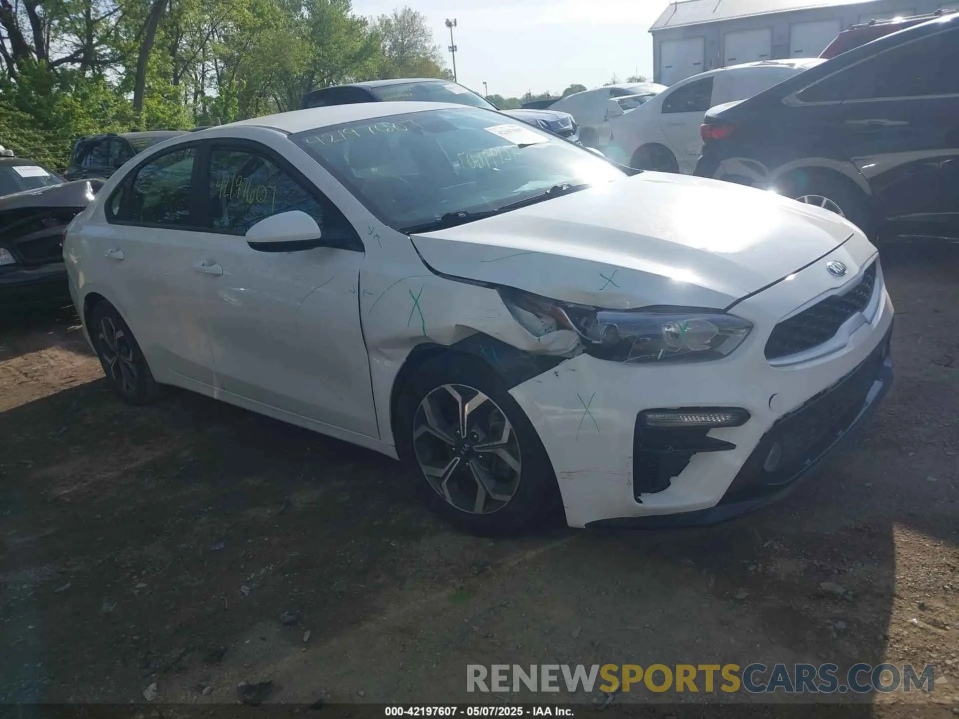 1 Photograph of a damaged car 3KPF24AD4LE194251 KIA FORTE 2020
