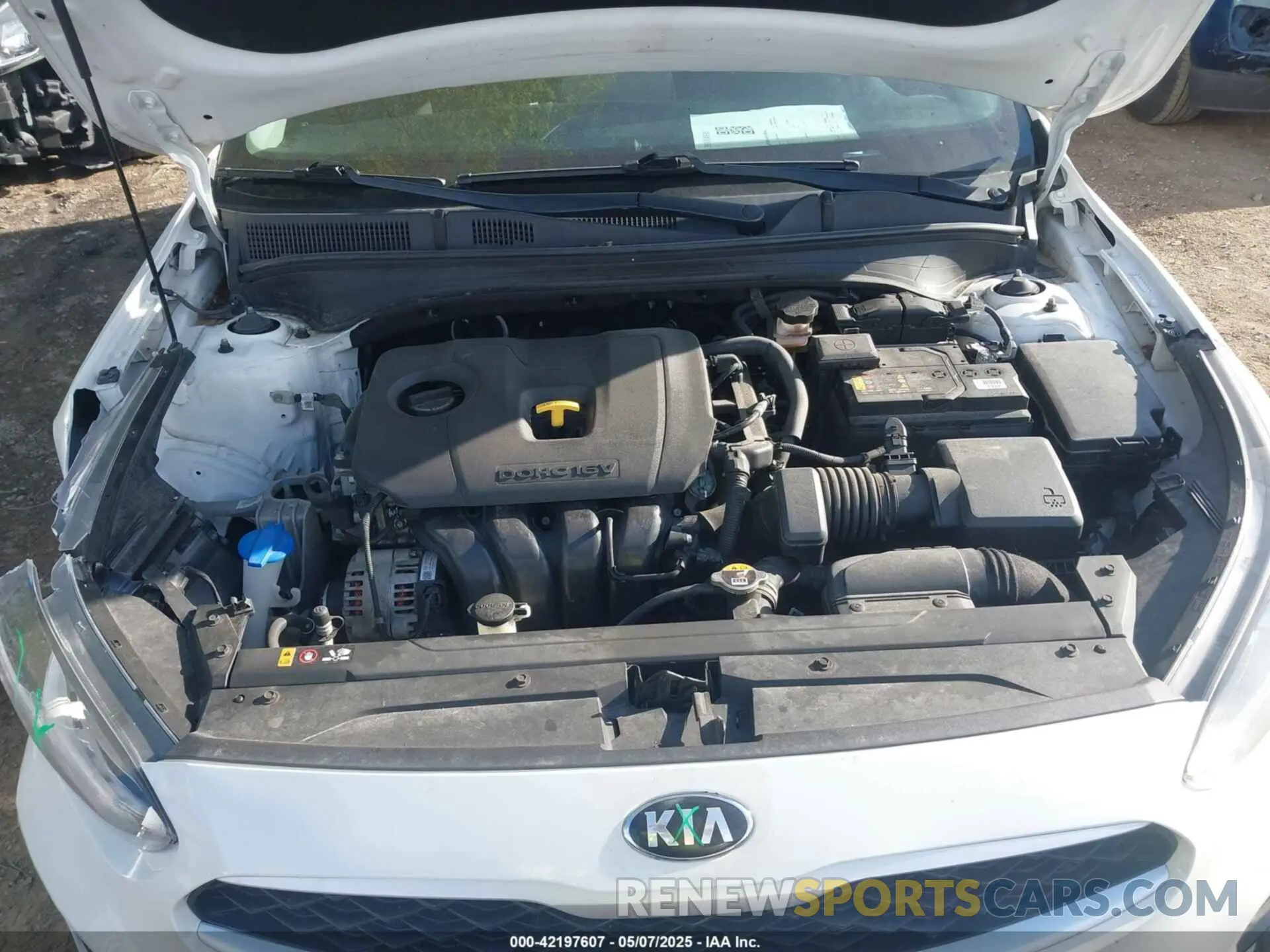 10 Photograph of a damaged car 3KPF24AD4LE194251 KIA FORTE 2020