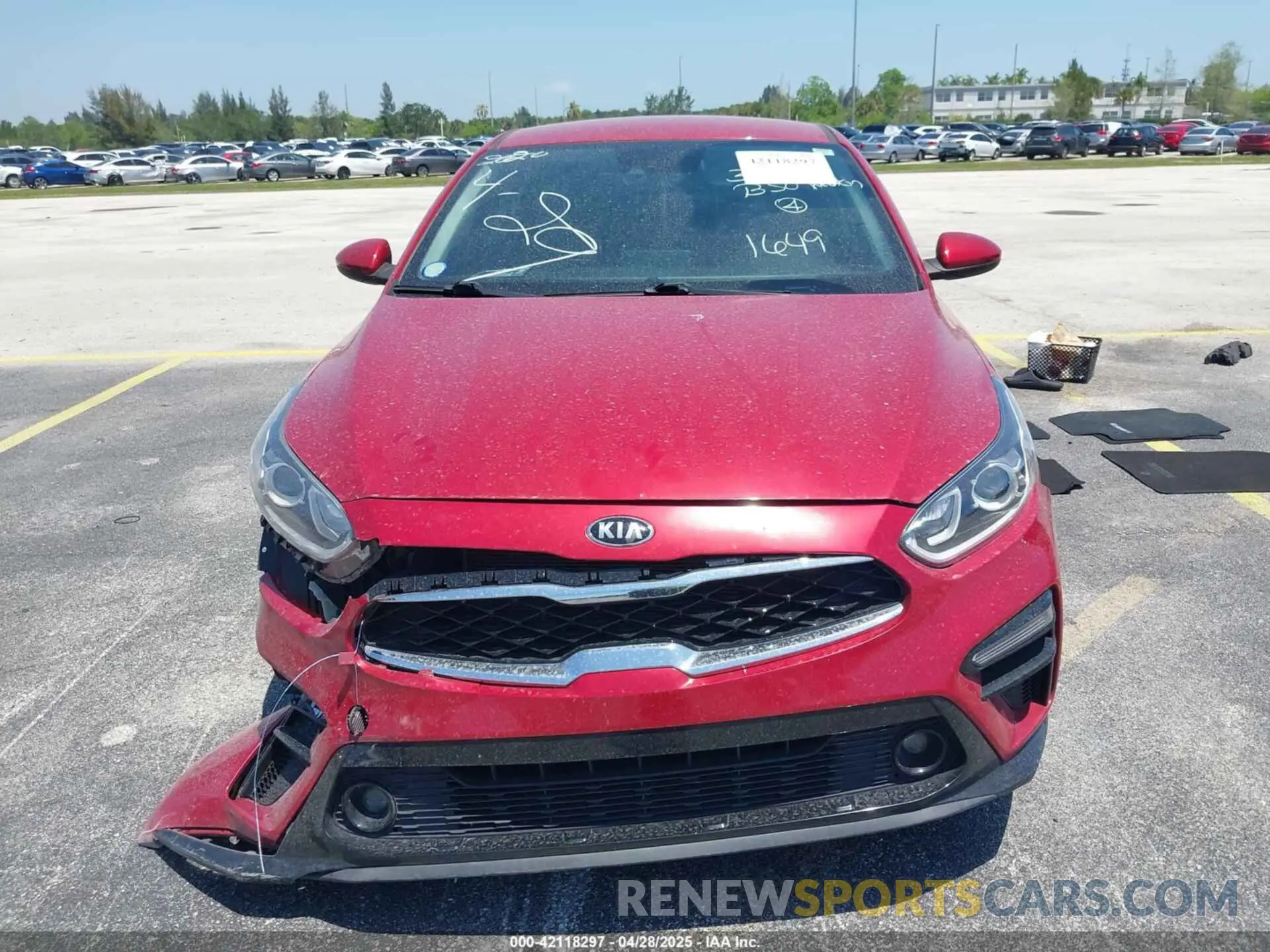12 Photograph of a damaged car 3KPF24AD4LE201649 KIA FORTE 2020