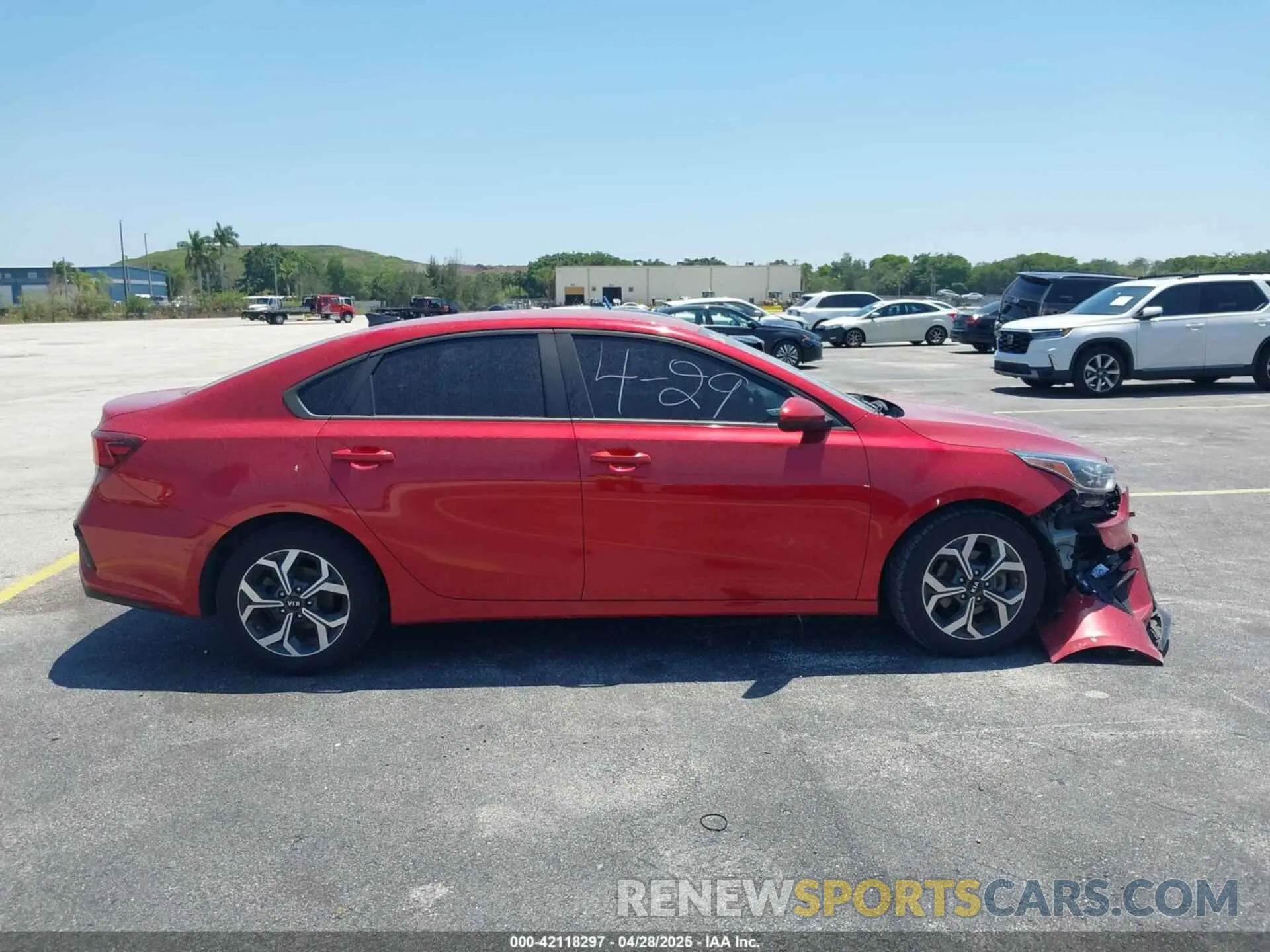 13 Photograph of a damaged car 3KPF24AD4LE201649 KIA FORTE 2020