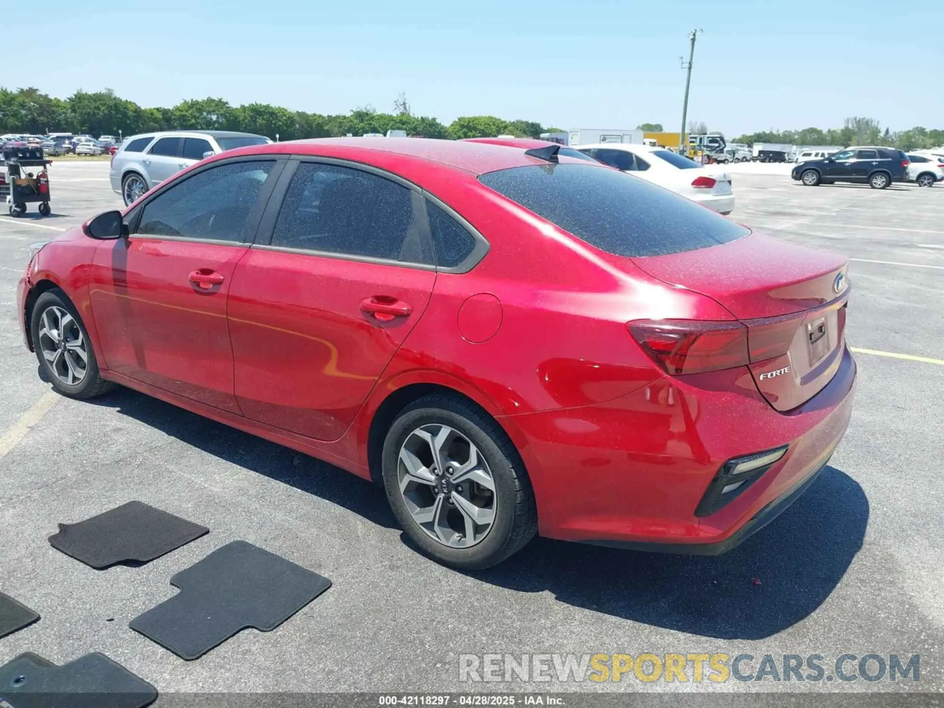 3 Photograph of a damaged car 3KPF24AD4LE201649 KIA FORTE 2020