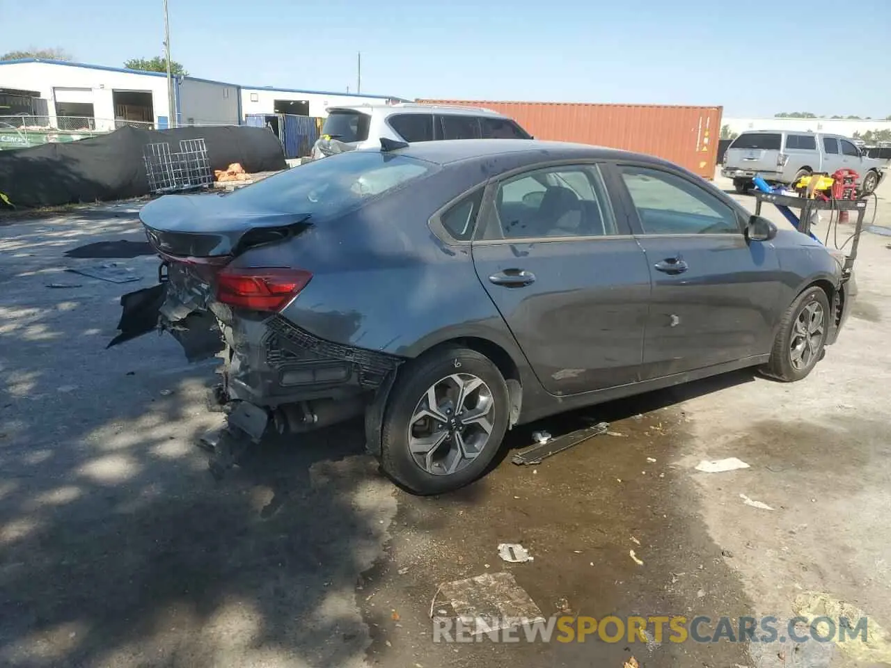 3 Photograph of a damaged car 3KPF24AD4LE204843 KIA FORTE 2020
