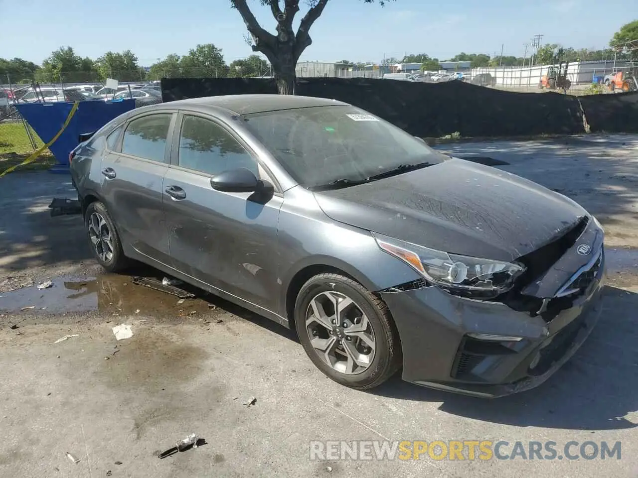 4 Photograph of a damaged car 3KPF24AD4LE204843 KIA FORTE 2020