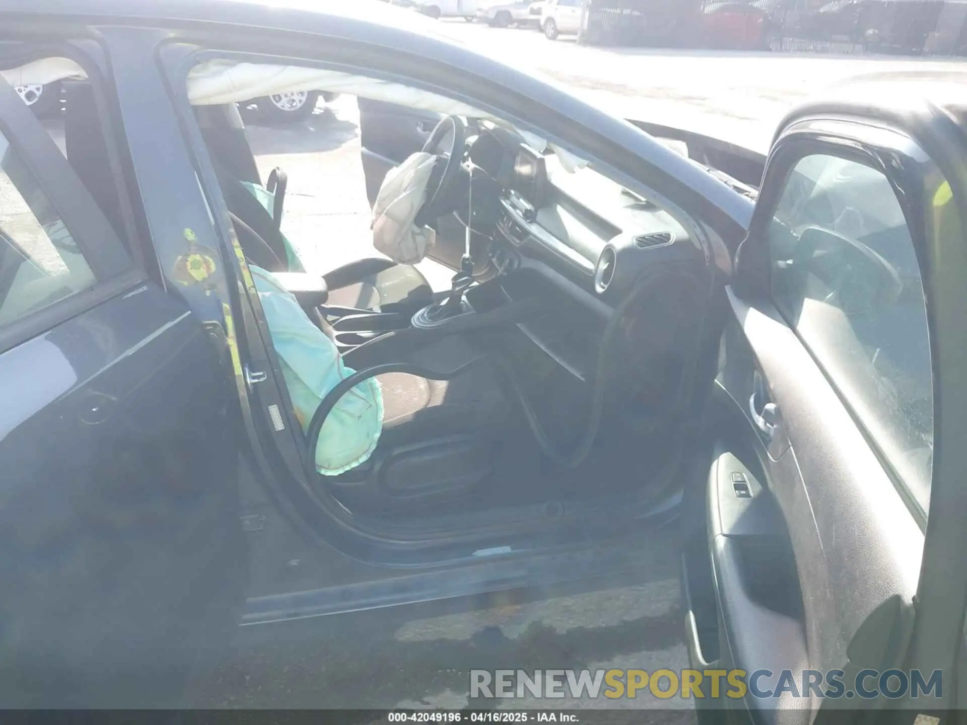 5 Photograph of a damaged car 3KPF24AD4LE205670 KIA FORTE 2020