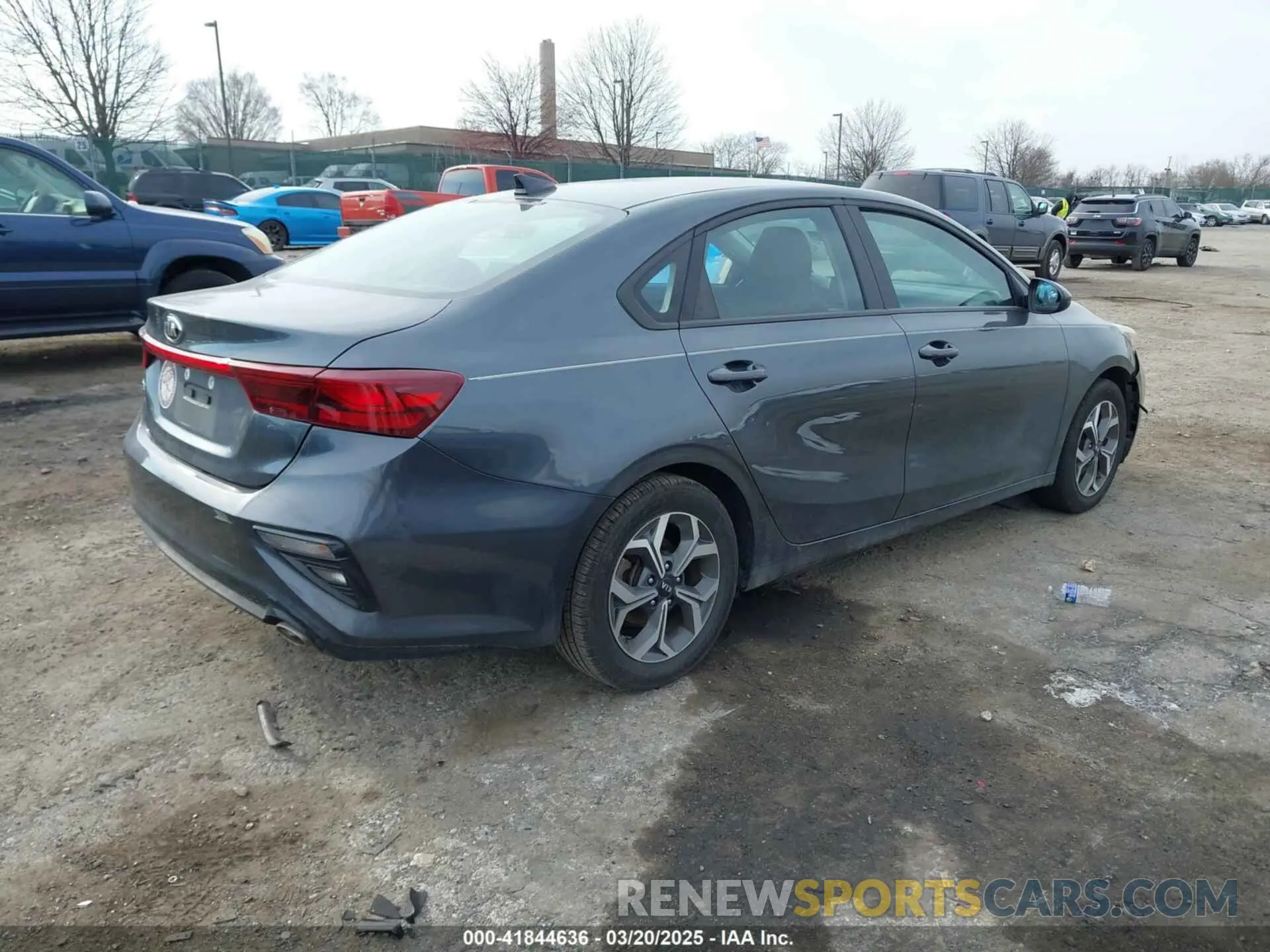 4 Photograph of a damaged car 3KPF24AD4LE206902 KIA FORTE 2020