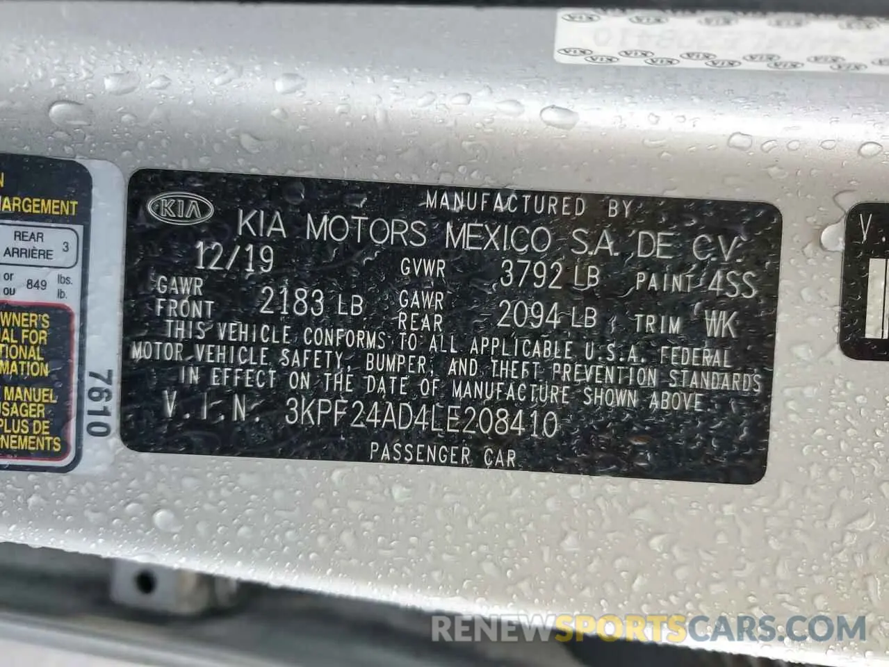 12 Photograph of a damaged car 3KPF24AD4LE208410 KIA FORTE 2020