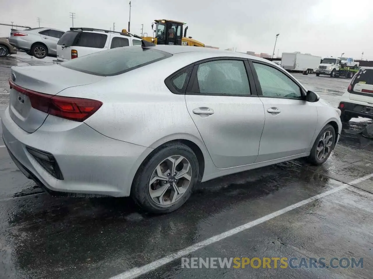 3 Photograph of a damaged car 3KPF24AD4LE208410 KIA FORTE 2020