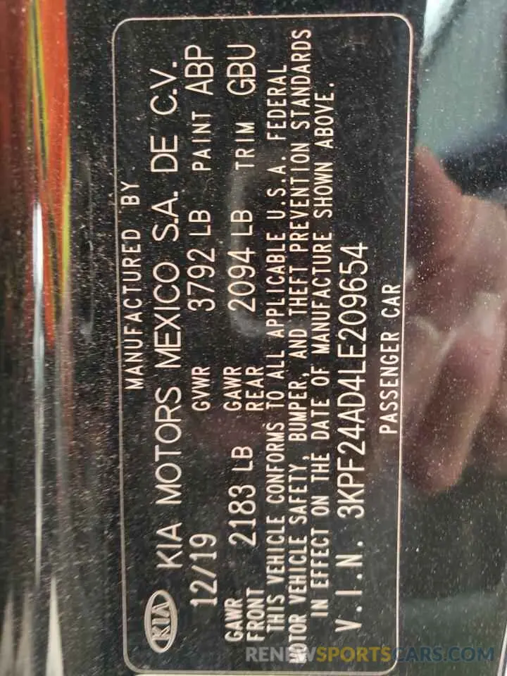 12 Photograph of a damaged car 3KPF24AD4LE209654 KIA FORTE 2020