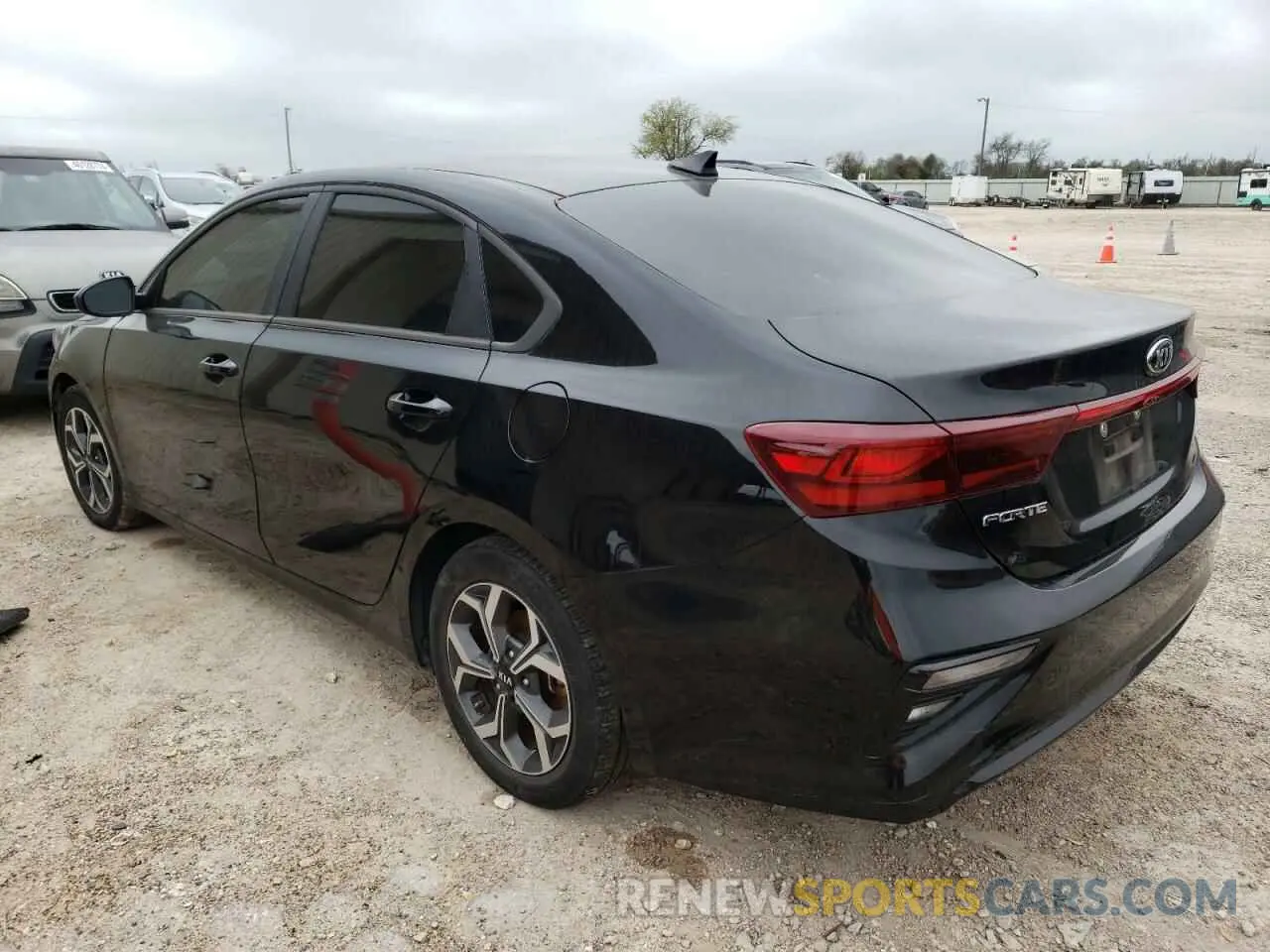 2 Photograph of a damaged car 3KPF24AD4LE209654 KIA FORTE 2020