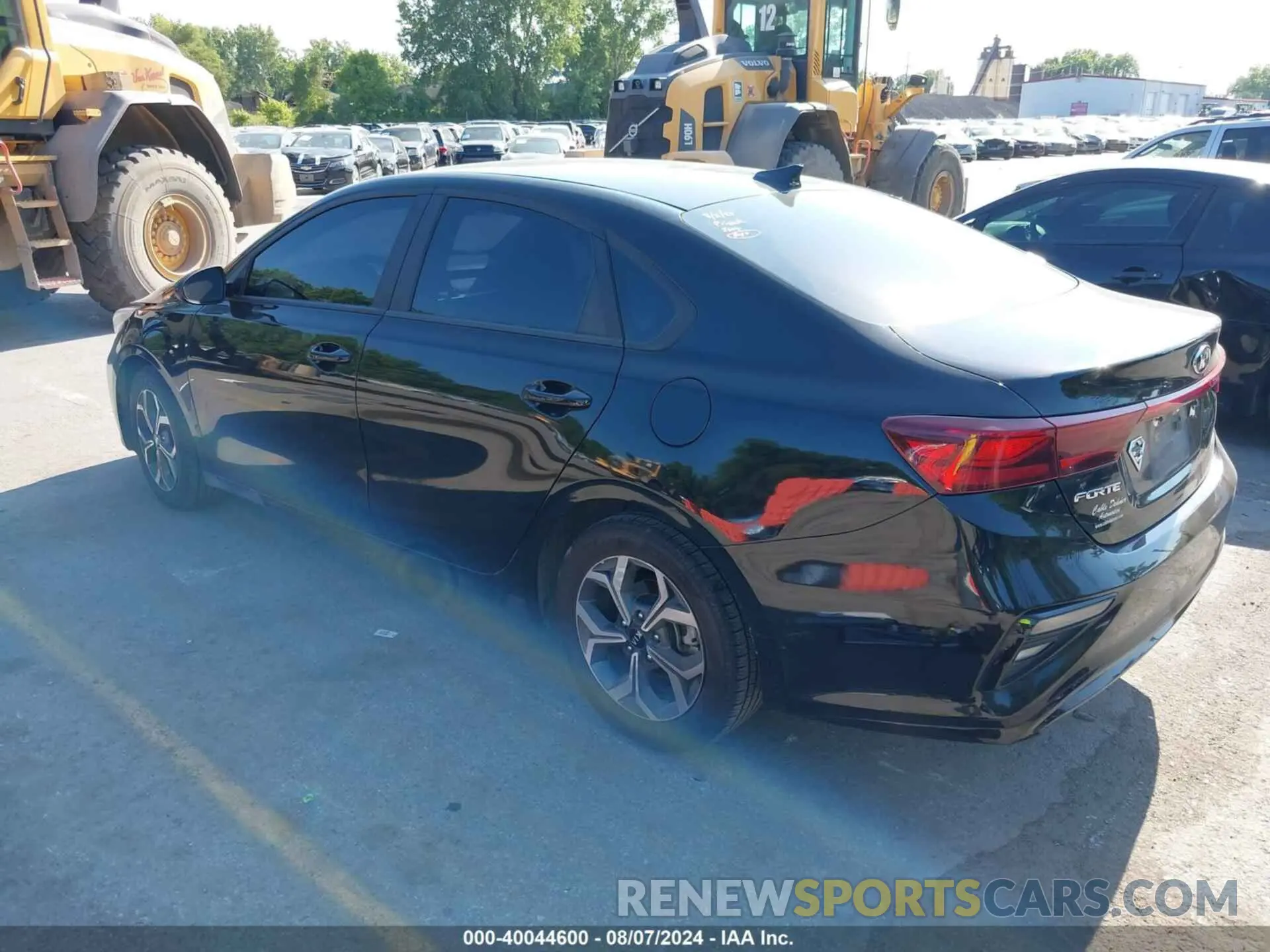 3 Photograph of a damaged car 3KPF24AD4LE212439 KIA FORTE 2020