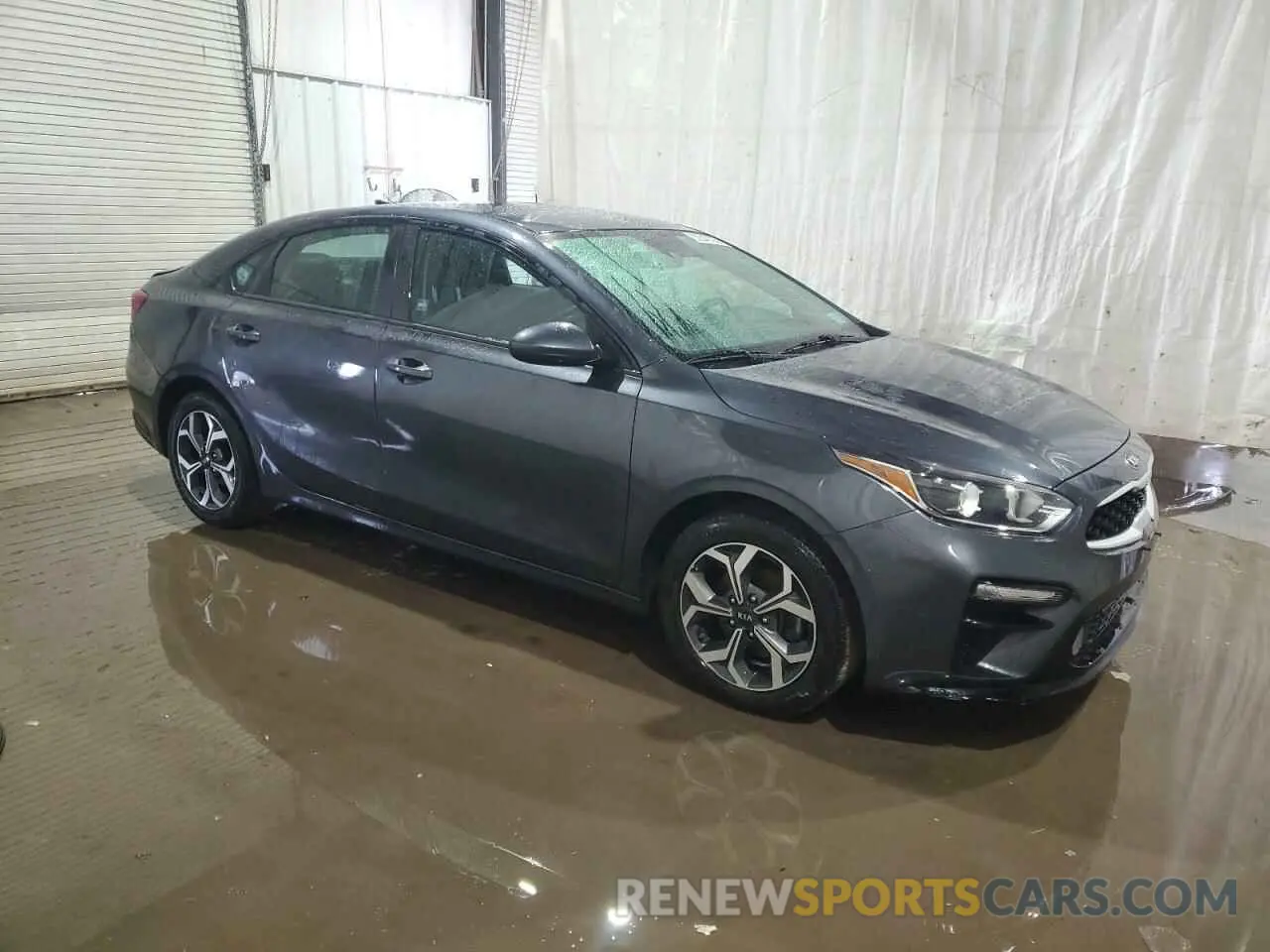 4 Photograph of a damaged car 3KPF24AD4LE213784 KIA FORTE 2020