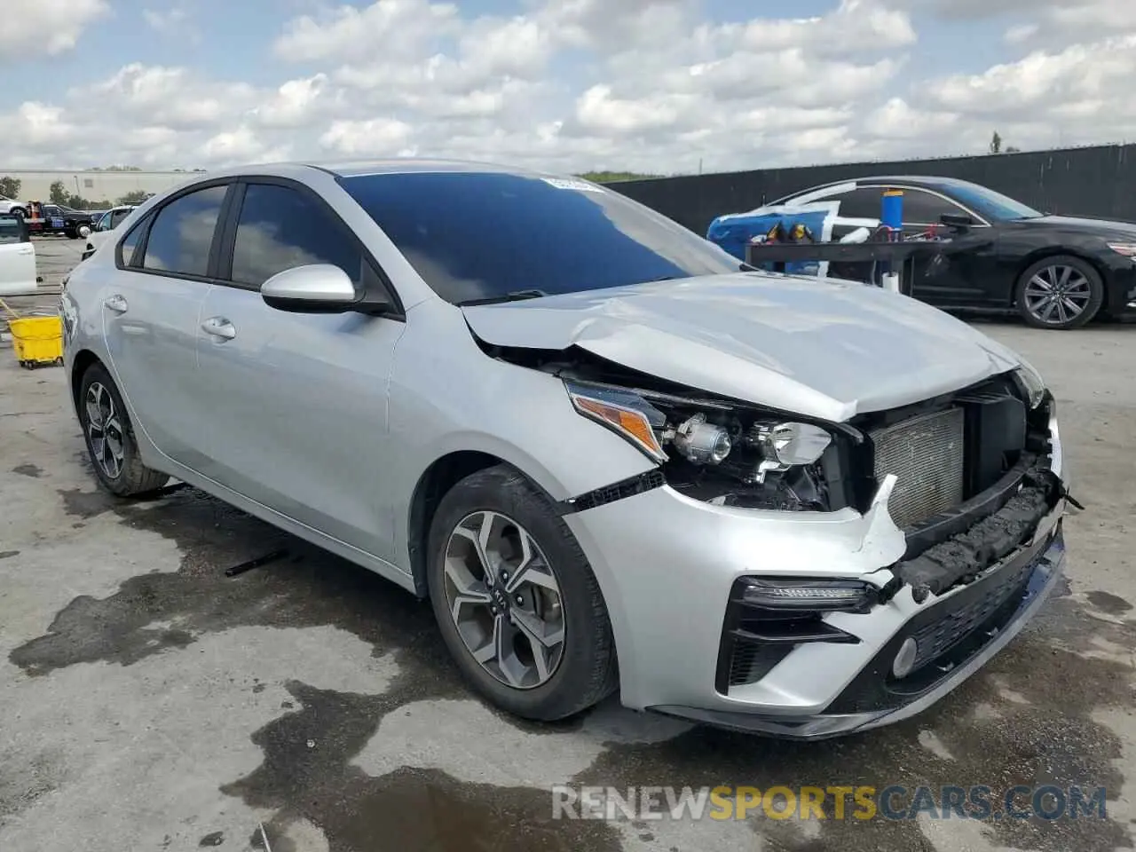 4 Photograph of a damaged car 3KPF24AD4LE221884 KIA FORTE 2020