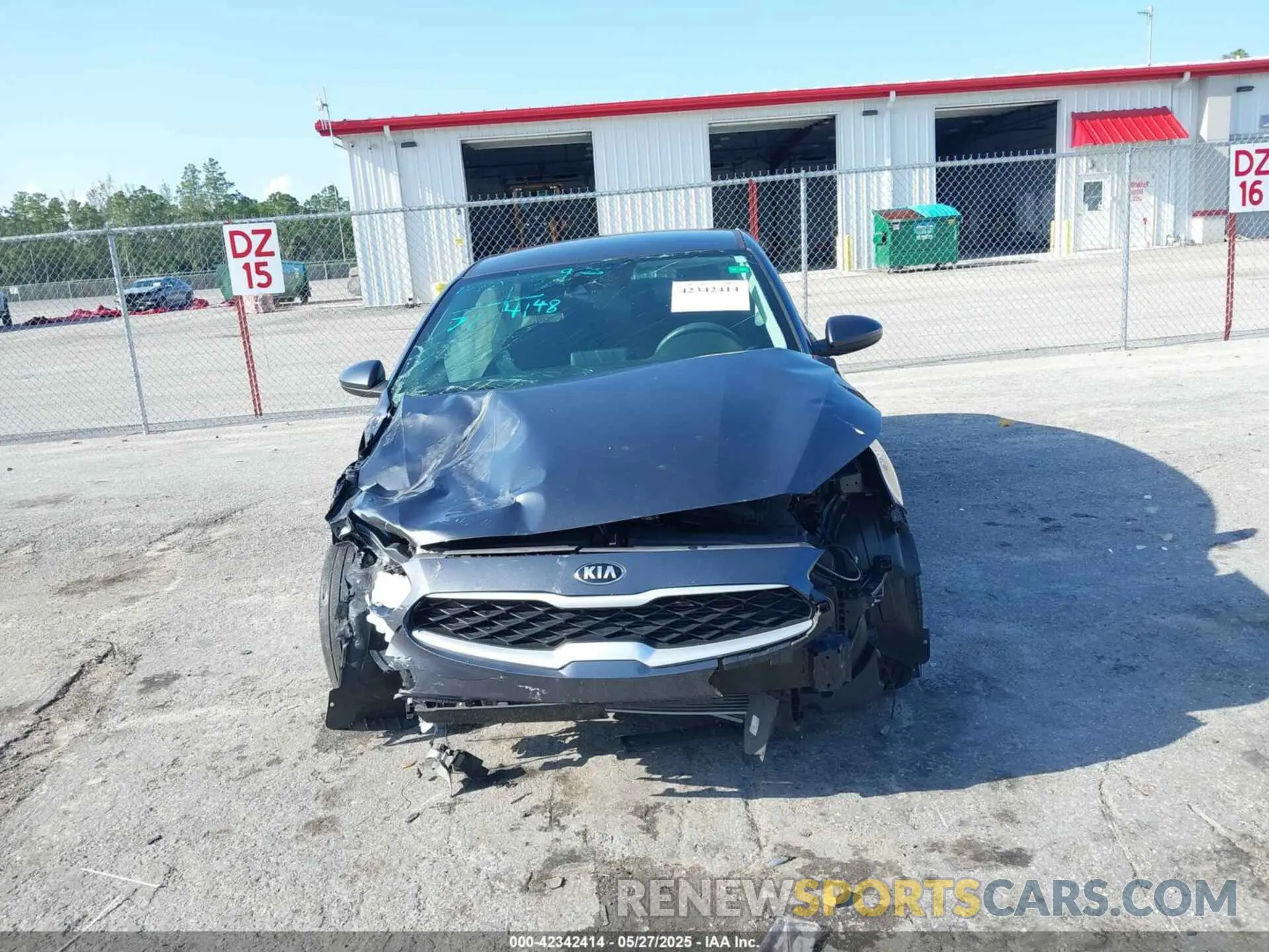 6 Photograph of a damaged car 3KPF24AD4LE234148 KIA FORTE 2020