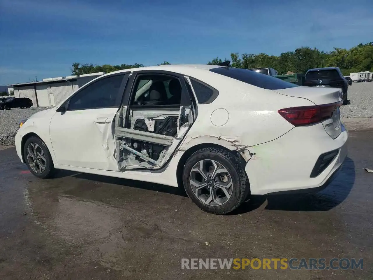 2 Photograph of a damaged car 3KPF24AD4LE243934 KIA FORTE 2020