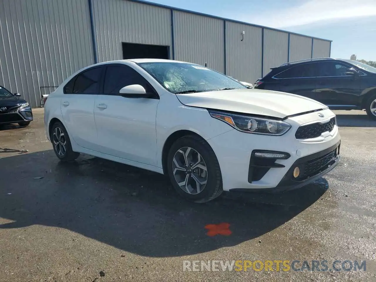 4 Photograph of a damaged car 3KPF24AD4LE243934 KIA FORTE 2020