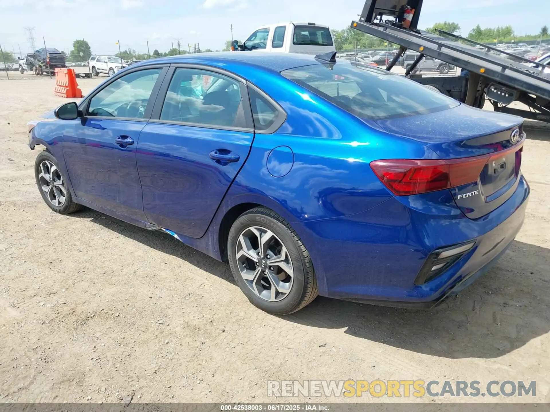 3 Photograph of a damaged car 3KPF24AD4LE257896 KIA FORTE 2020