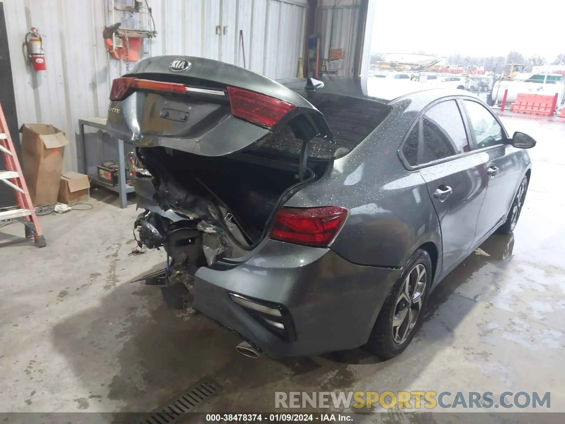 4 Photograph of a damaged car 3KPF24AD4LE259731 KIA FORTE 2020