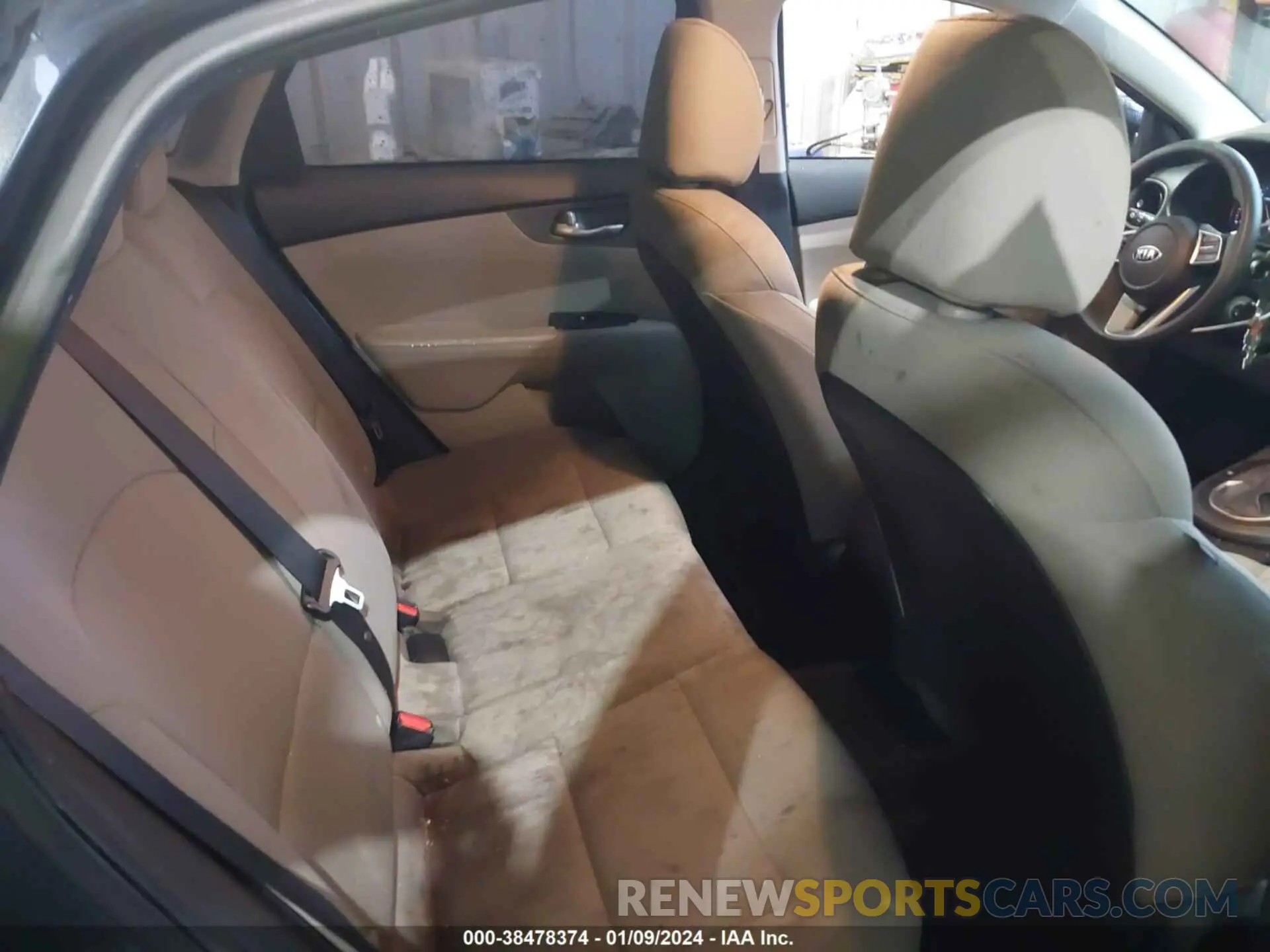8 Photograph of a damaged car 3KPF24AD4LE259731 KIA FORTE 2020