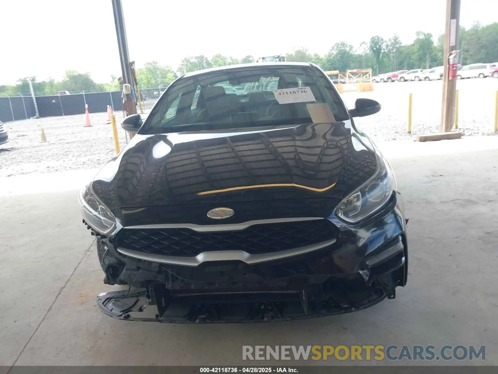 13 Photograph of a damaged car 3KPF24AD5LE141476 KIA FORTE 2020