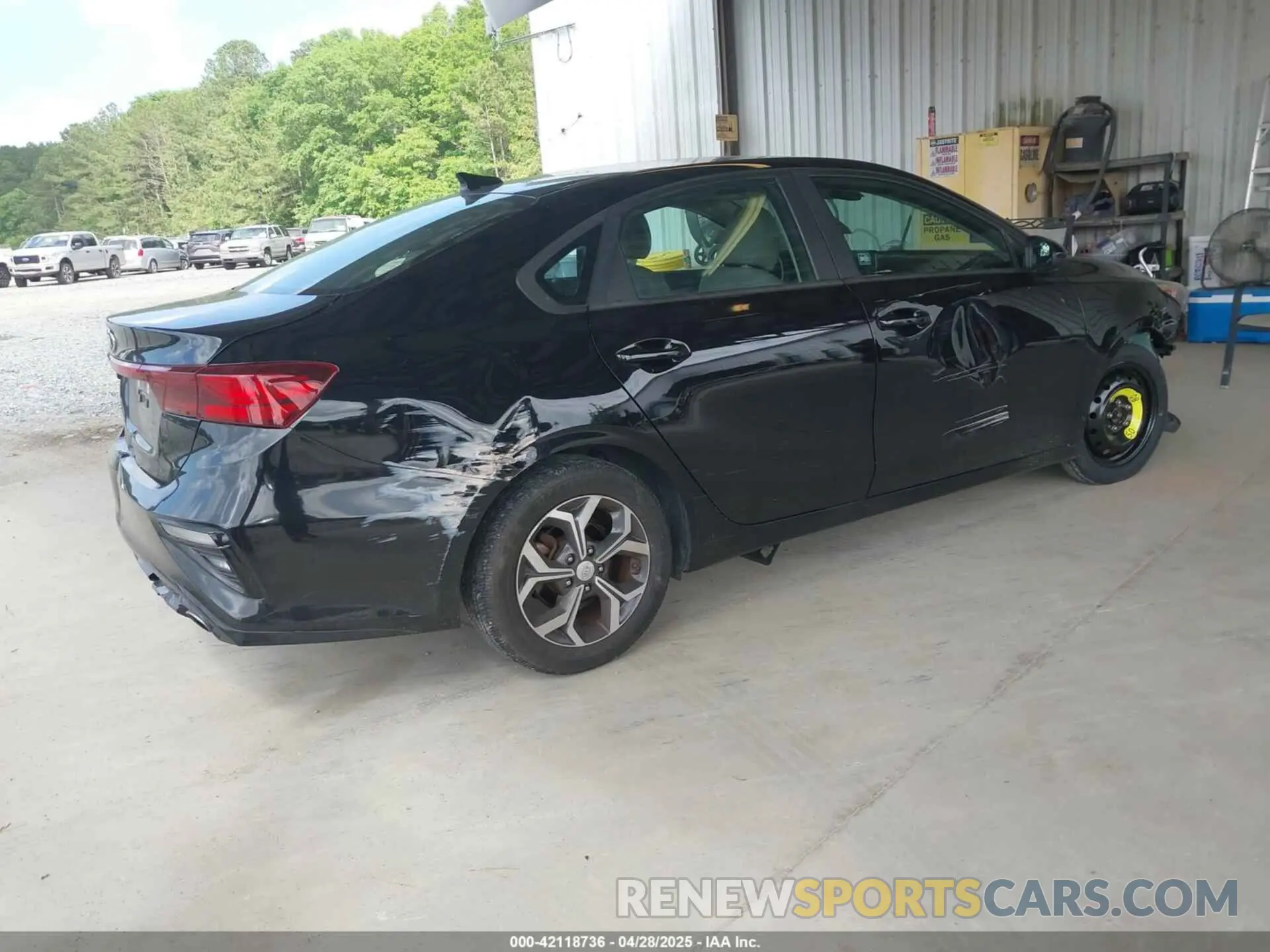 4 Photograph of a damaged car 3KPF24AD5LE141476 KIA FORTE 2020