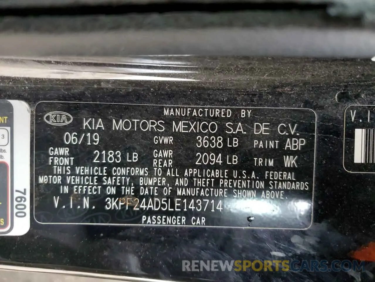14 Photograph of a damaged car 3KPF24AD5LE143714 KIA FORTE 2020