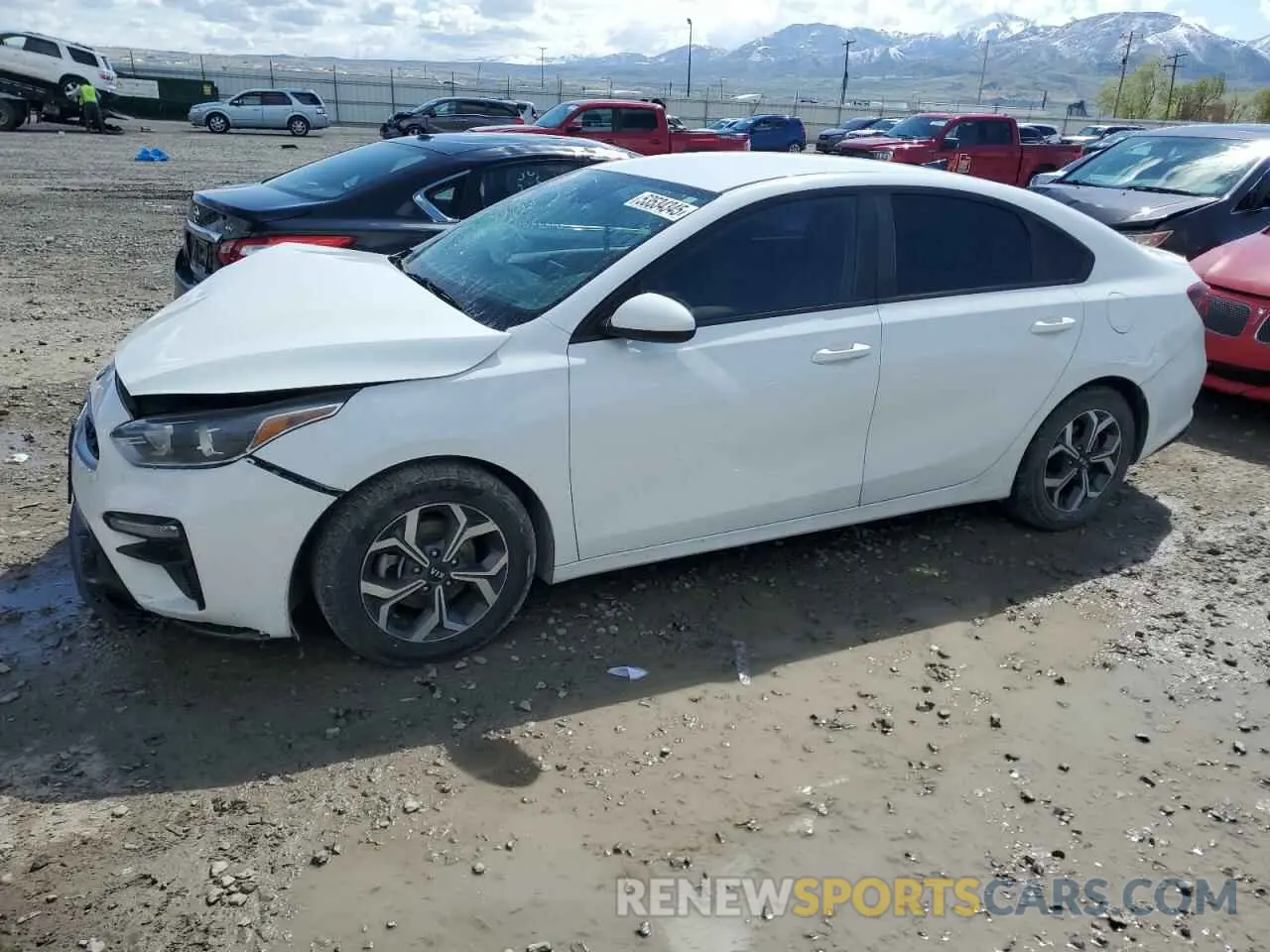 1 Photograph of a damaged car 3KPF24AD5LE151232 KIA FORTE 2020