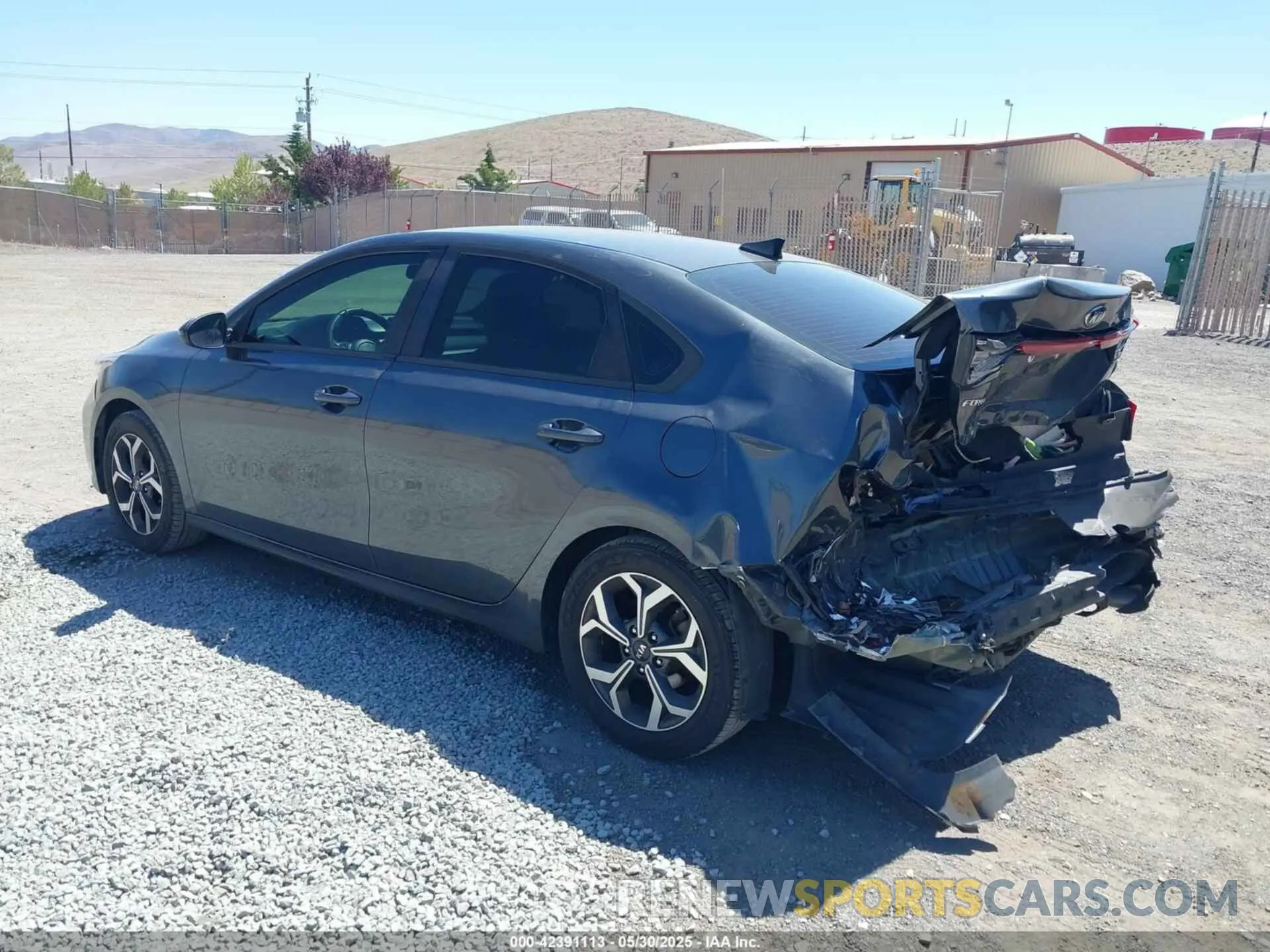3 Photograph of a damaged car 3KPF24AD5LE152879 KIA FORTE 2020