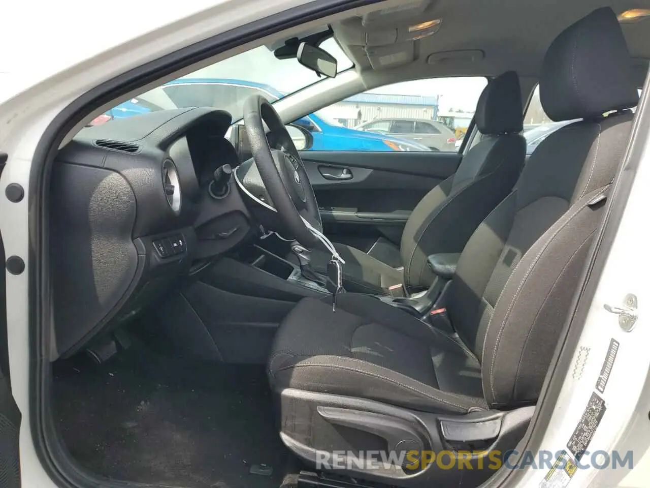 7 Photograph of a damaged car 3KPF24AD5LE170279 KIA FORTE 2020
