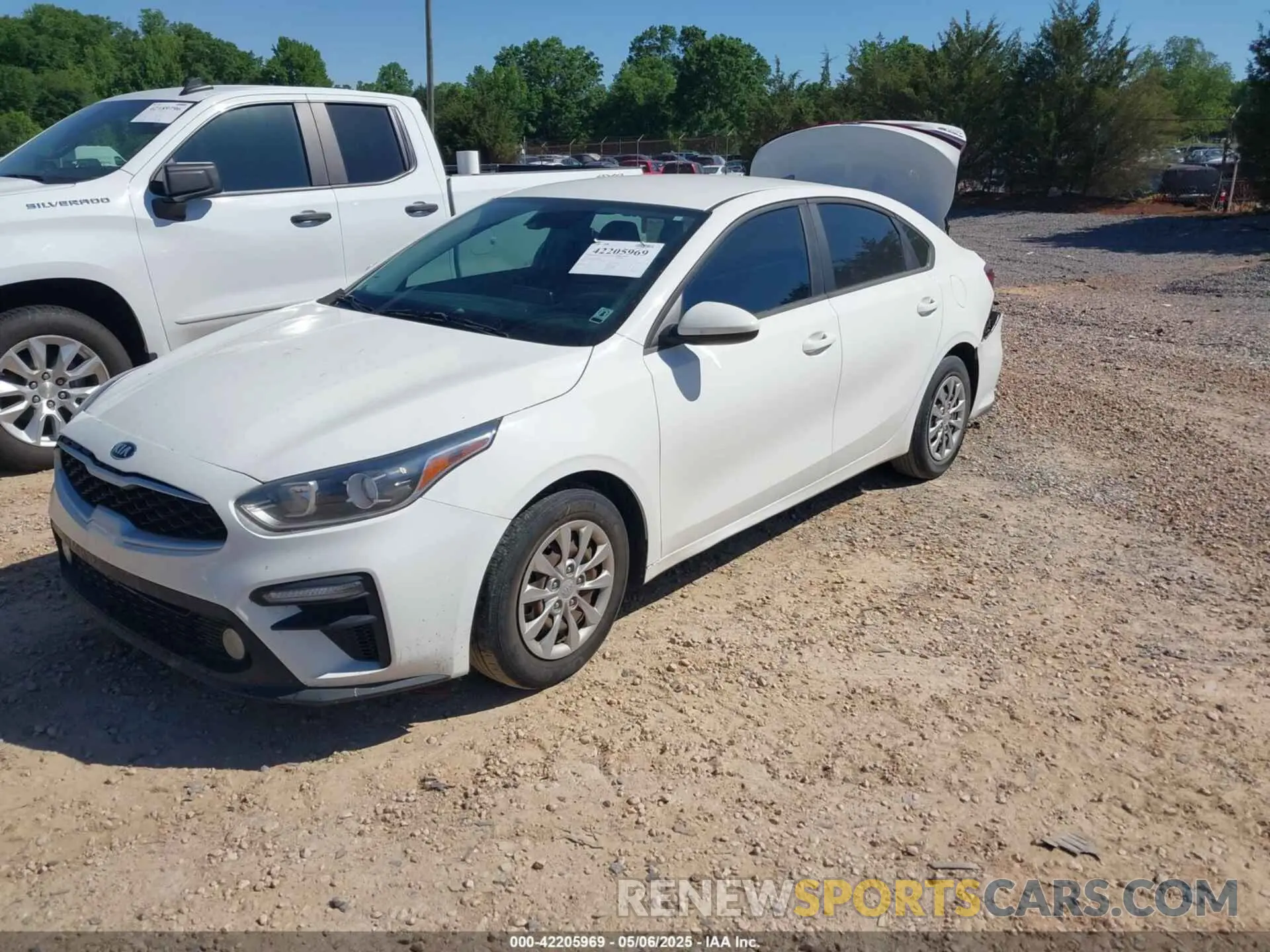 2 Photograph of a damaged car 3KPF24AD5LE184392 KIA FORTE 2020