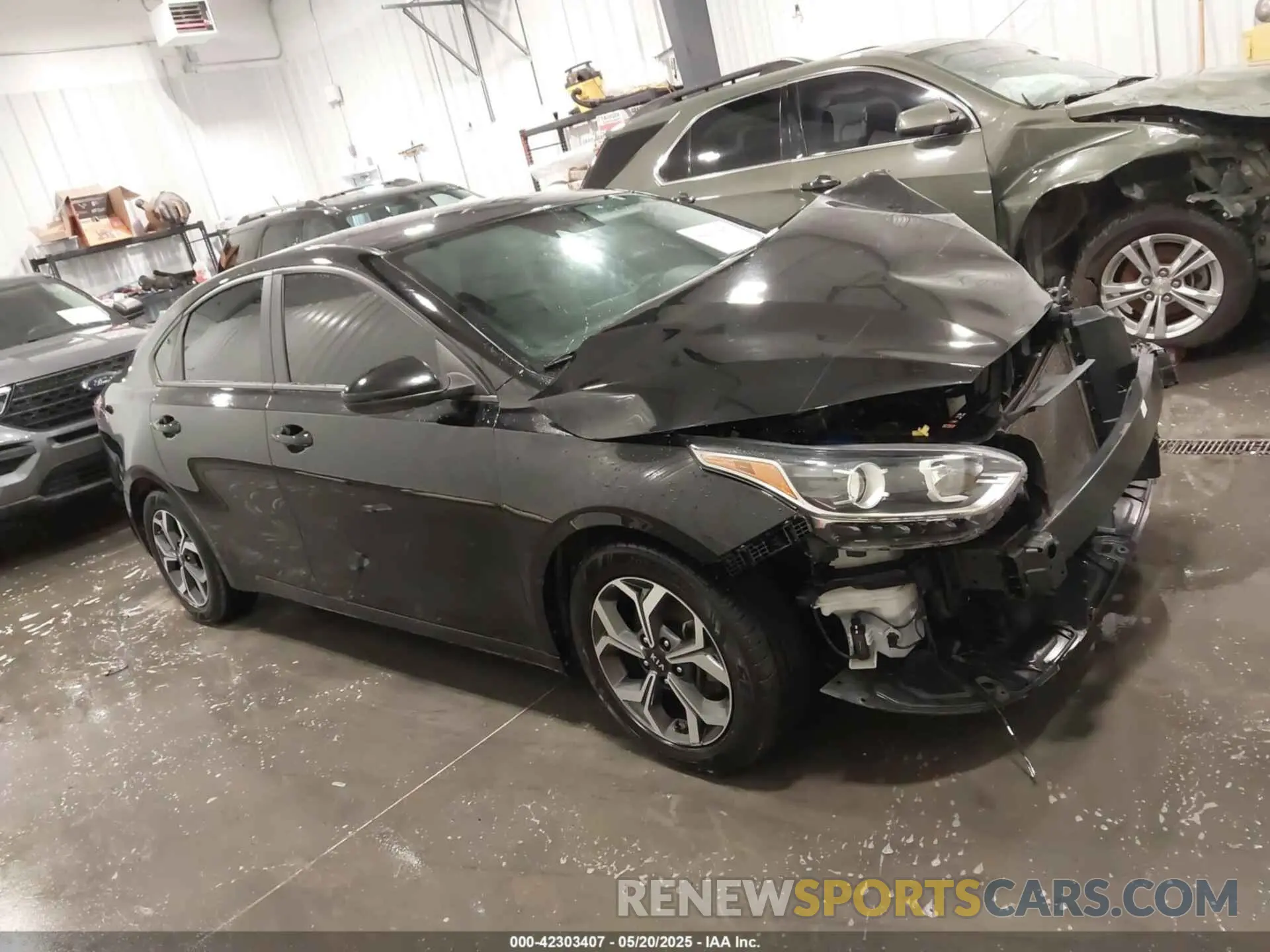 12 Photograph of a damaged car 3KPF24AD5LE186840 KIA FORTE 2020
