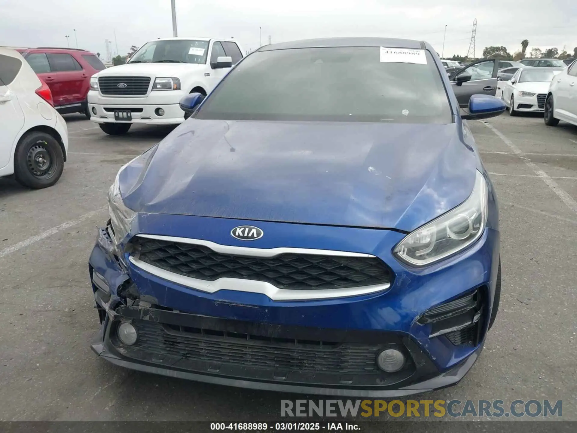12 Photograph of a damaged car 3KPF24AD5LE214653 KIA FORTE 2020