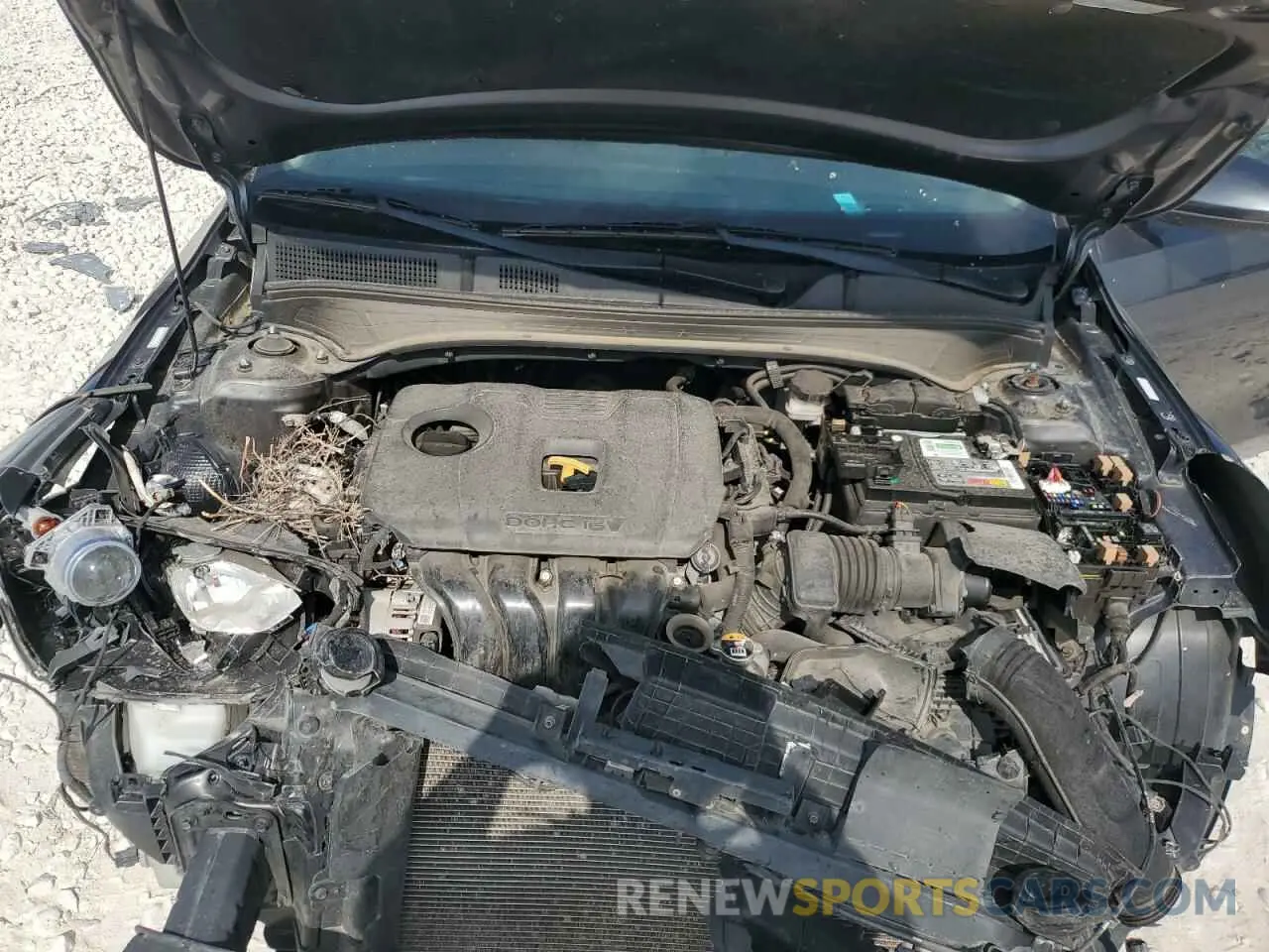 11 Photograph of a damaged car 3KPF24AD5LE221554 KIA FORTE 2020