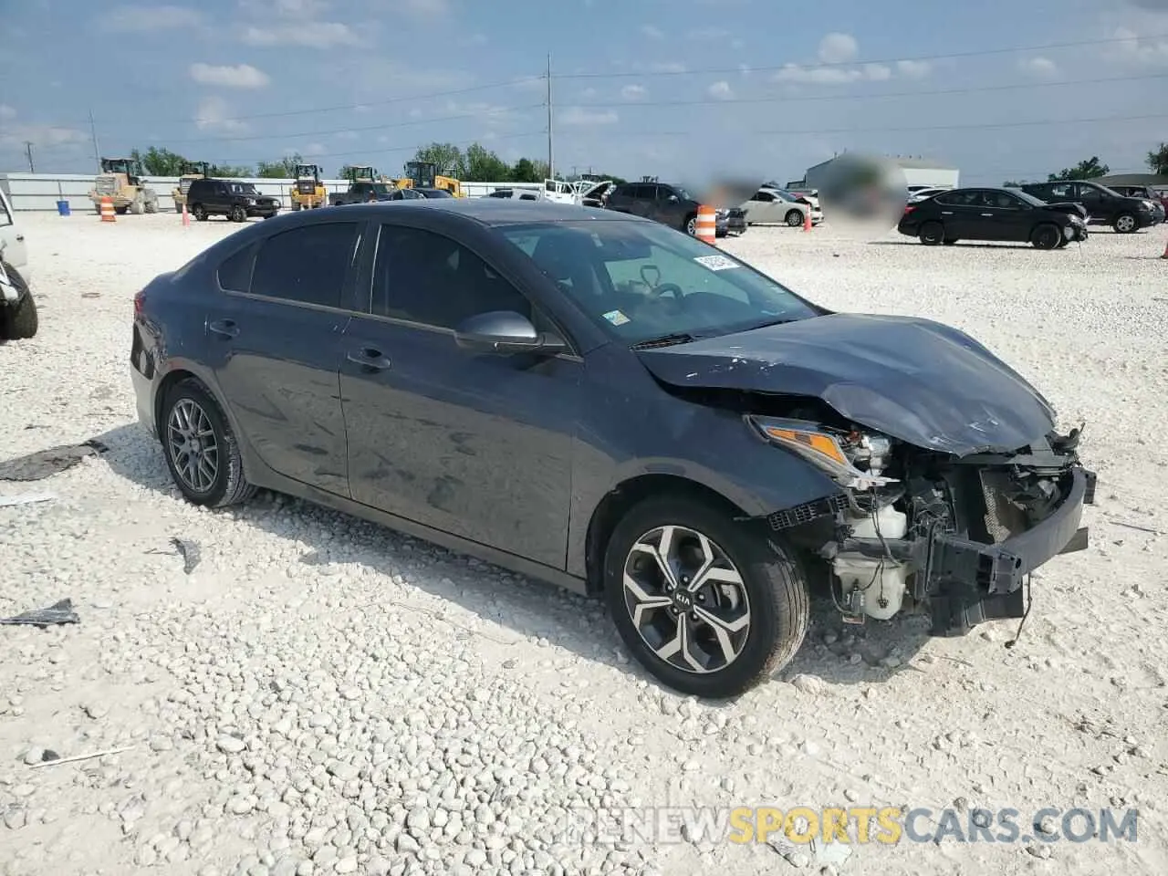 4 Photograph of a damaged car 3KPF24AD5LE221554 KIA FORTE 2020