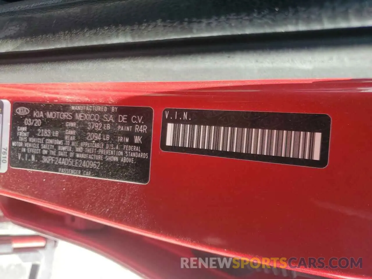 13 Photograph of a damaged car 3KPF24AD5LE240962 KIA FORTE 2020