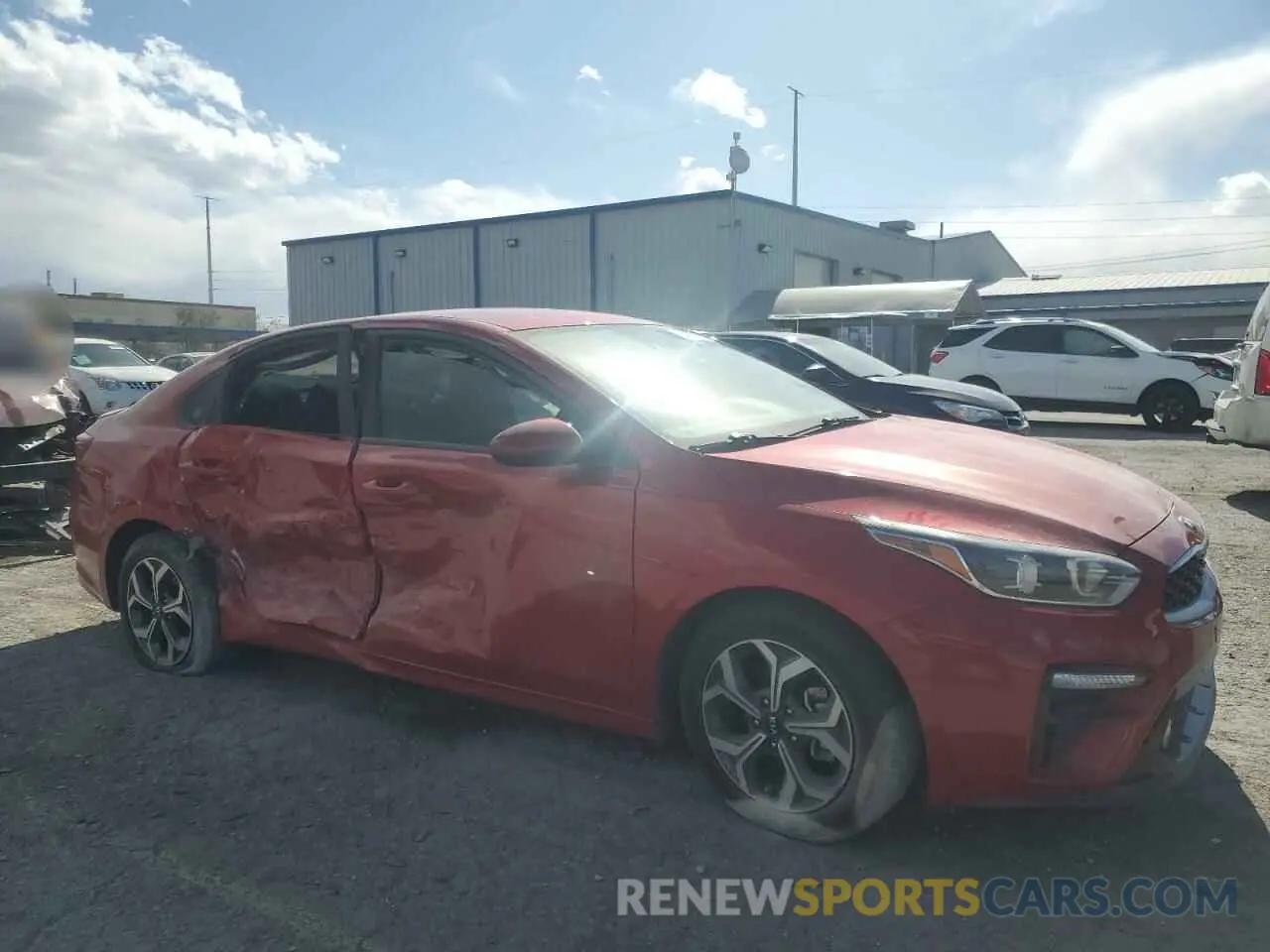 4 Photograph of a damaged car 3KPF24AD5LE240962 KIA FORTE 2020