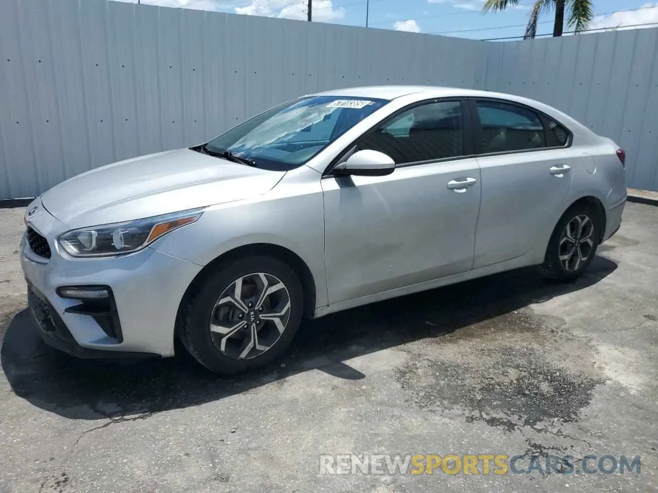 1 Photograph of a damaged car 3KPF24AD5LE246387 KIA FORTE 2020