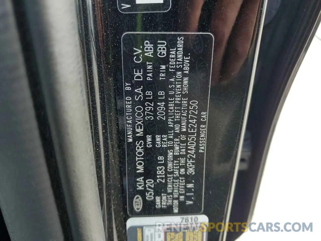 13 Photograph of a damaged car 3KPF24AD5LE247250 KIA FORTE 2020