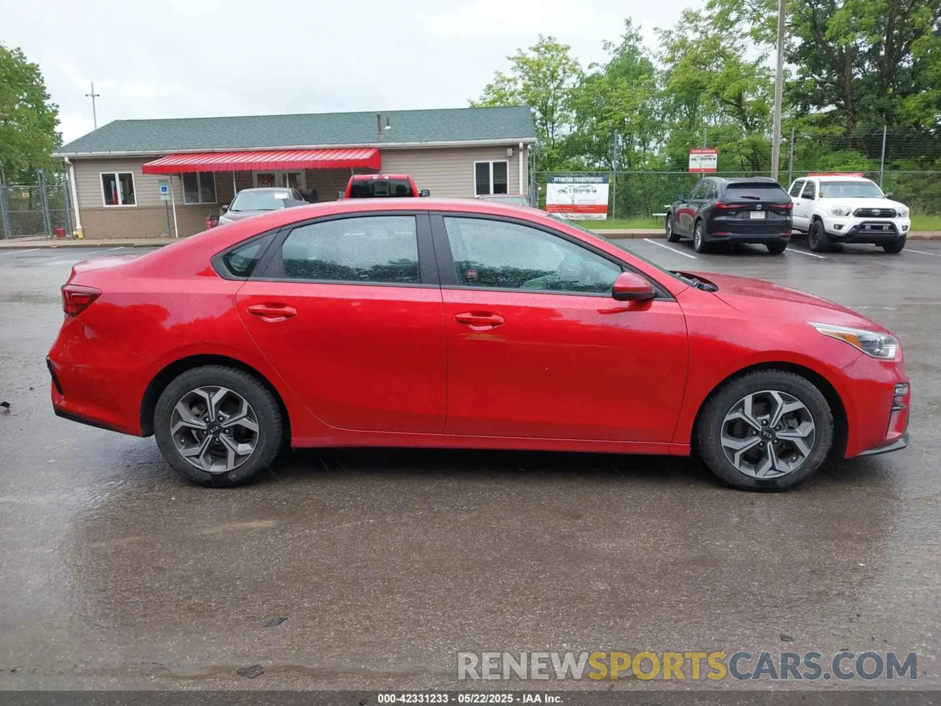 14 Photograph of a damaged car 3KPF24AD5LE255316 KIA FORTE 2020