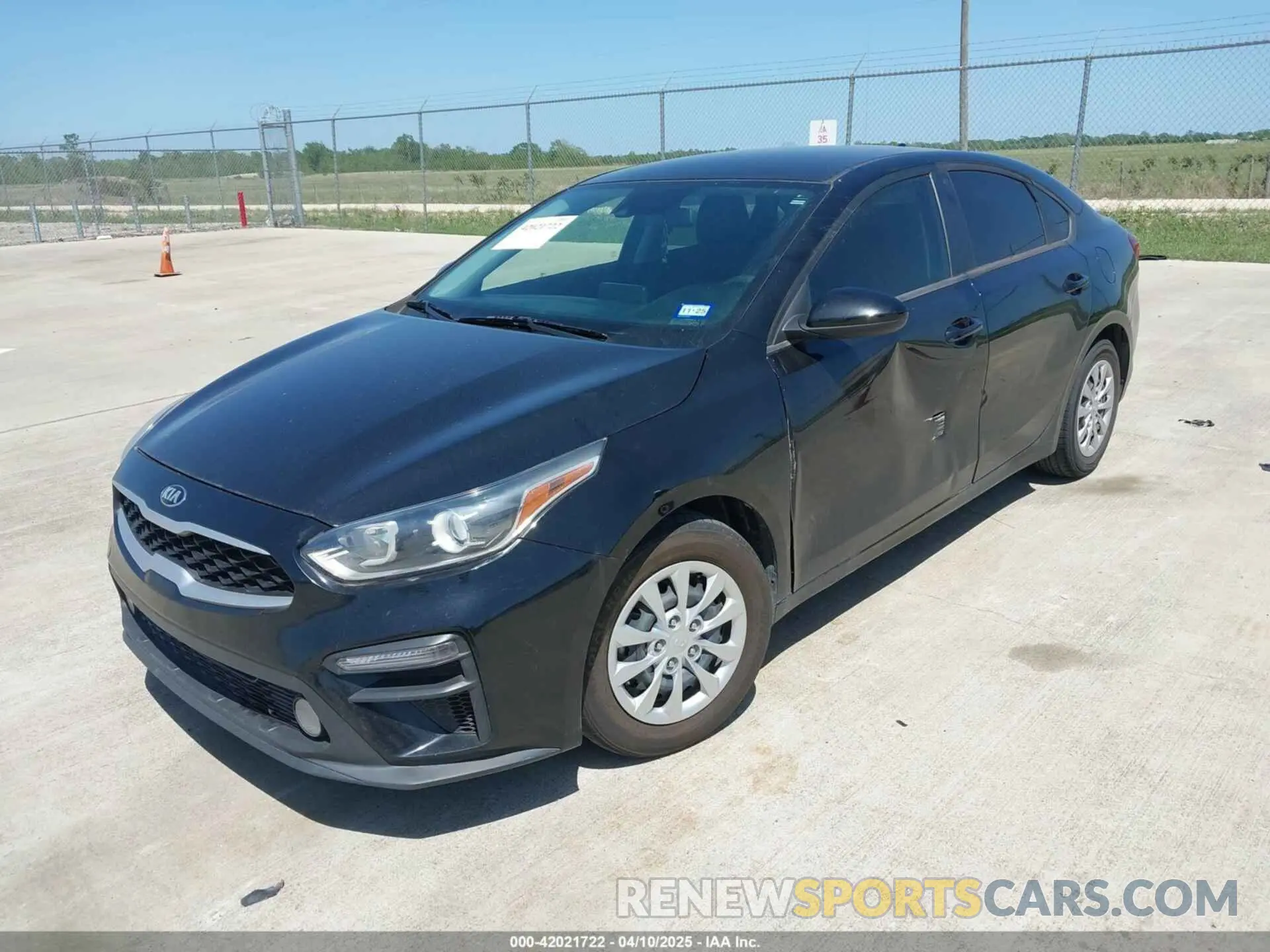 2 Photograph of a damaged car 3KPF24AD5LE258006 KIA FORTE 2020