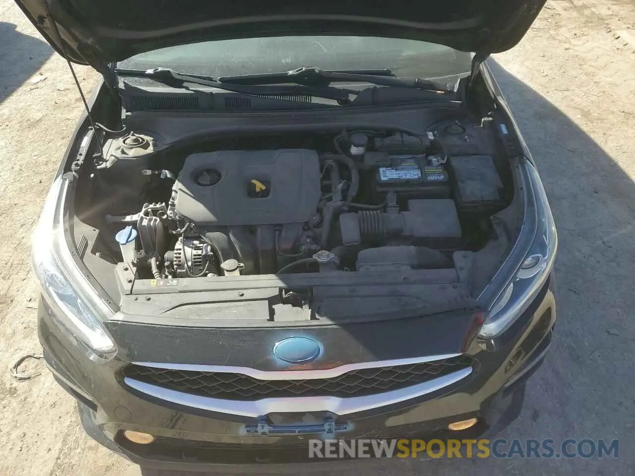 11 Photograph of a damaged car 3KPF24AD5LE260581 KIA FORTE 2020