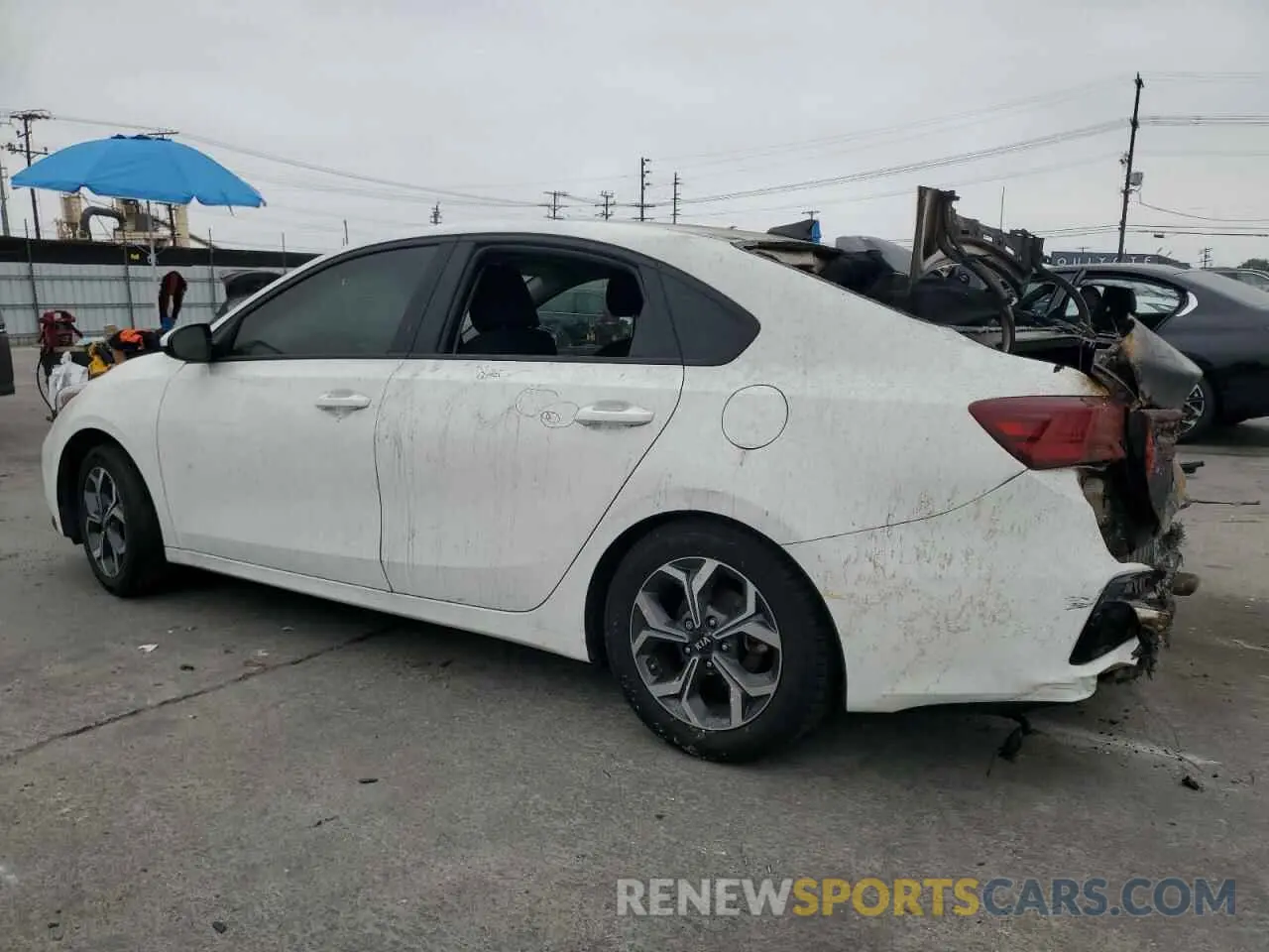 2 Photograph of a damaged car 3KPF24AD6LE150767 KIA FORTE 2020